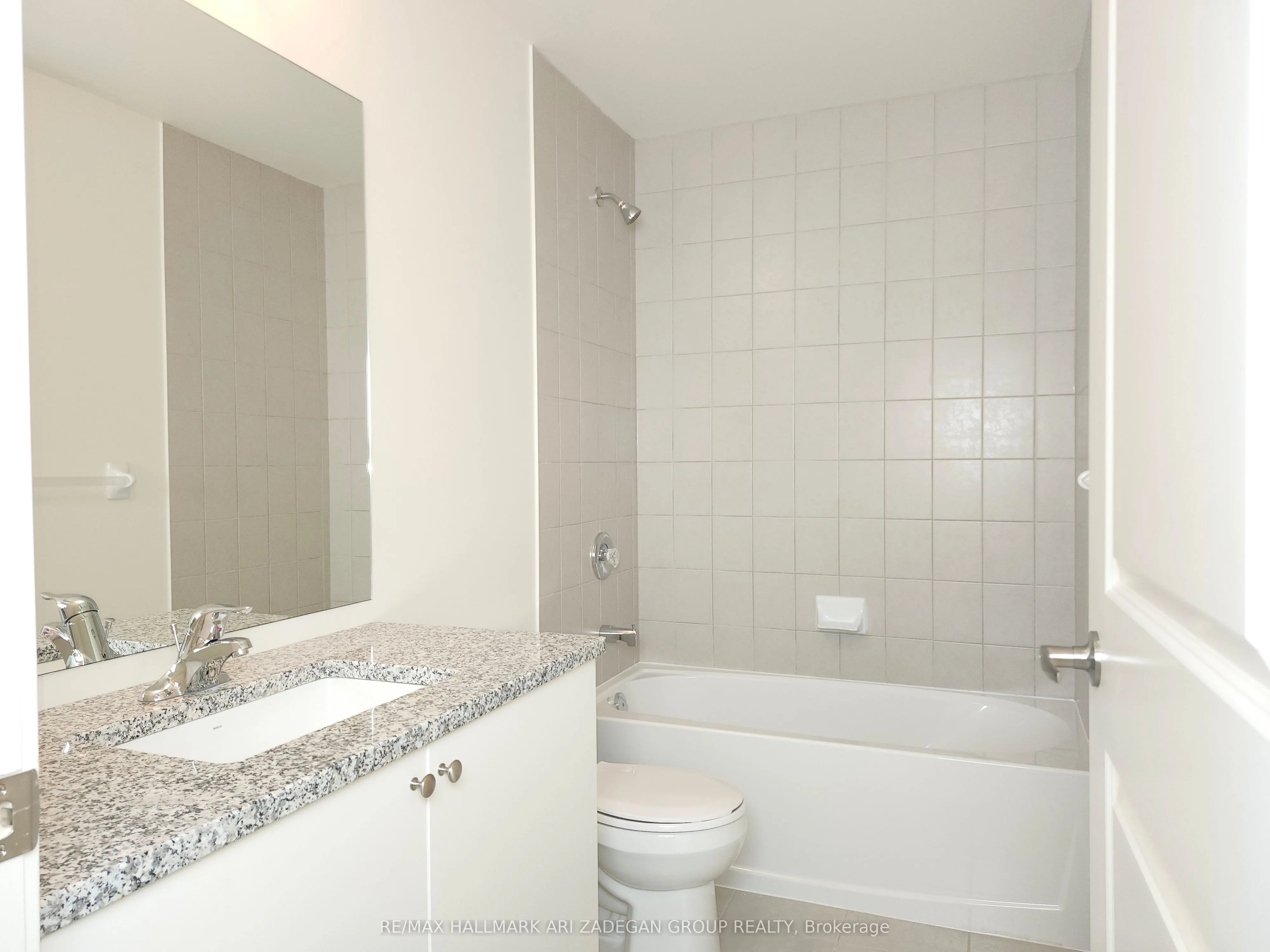 4955 Yonge Street, #3102