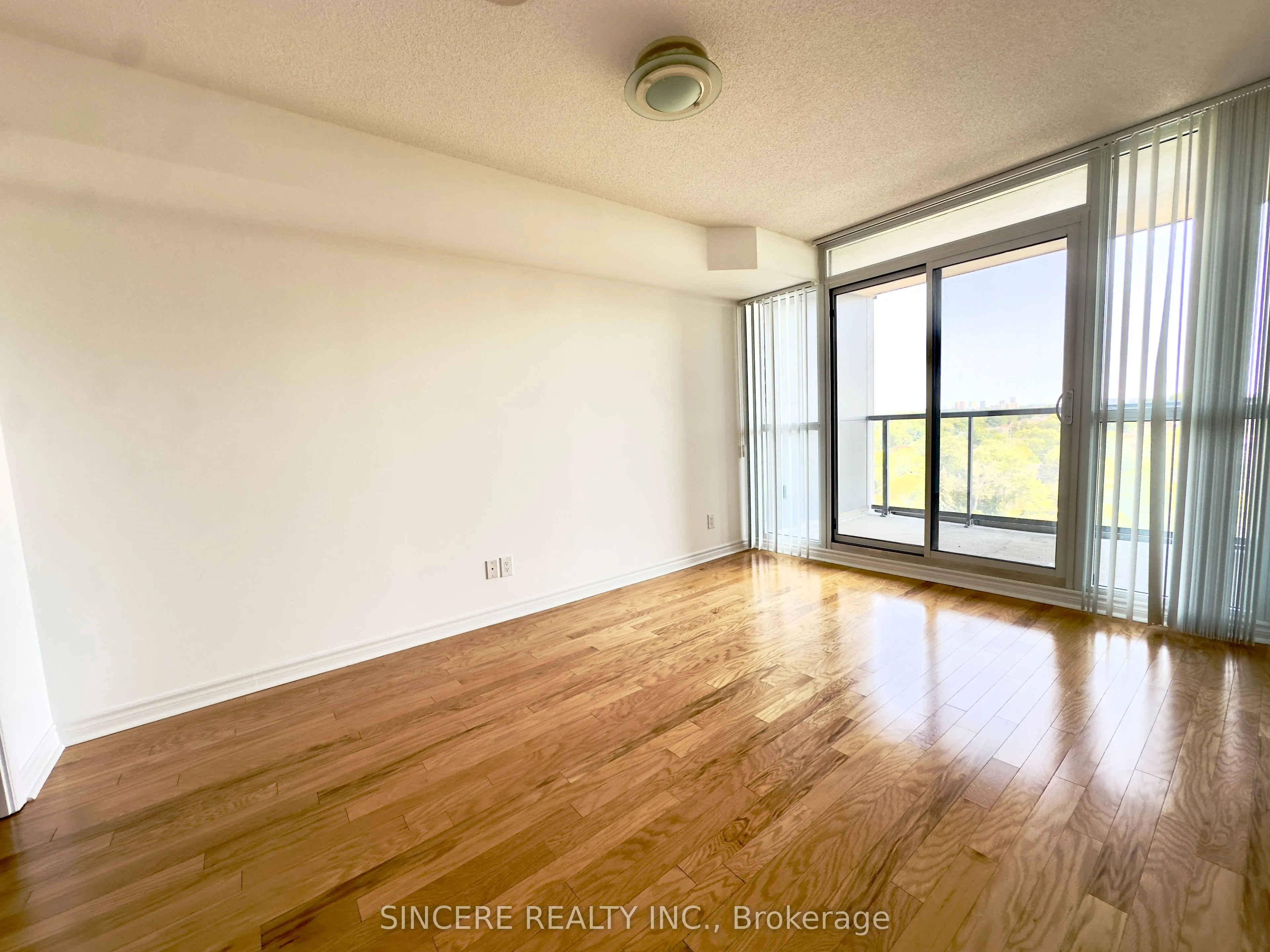 35 Hollywood Avenue, #1622