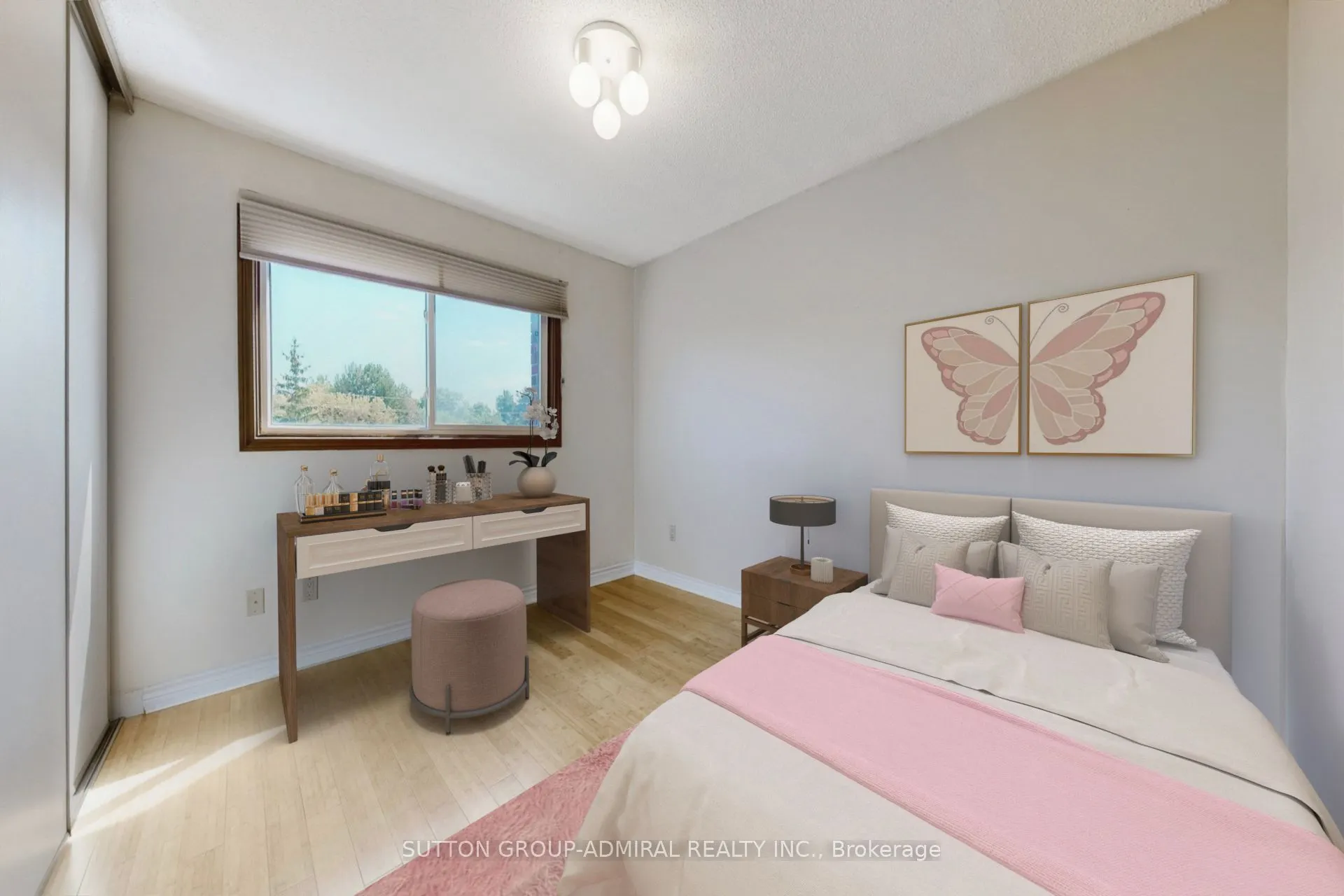33 Carnival Court