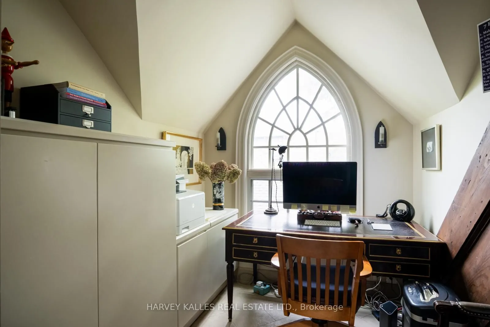 12 Macpherson Avenue, #3