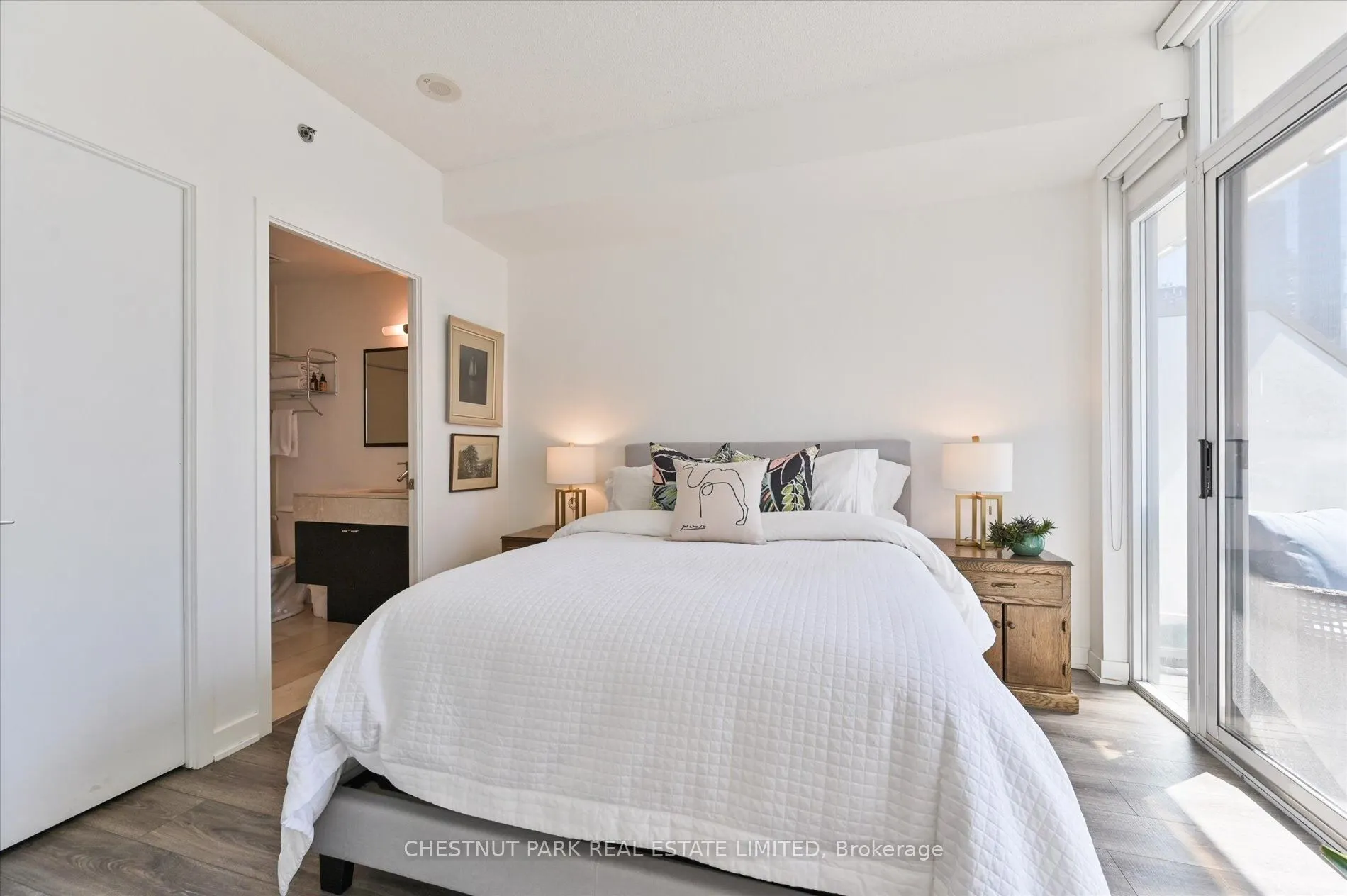 21 Nelson Street, #1020