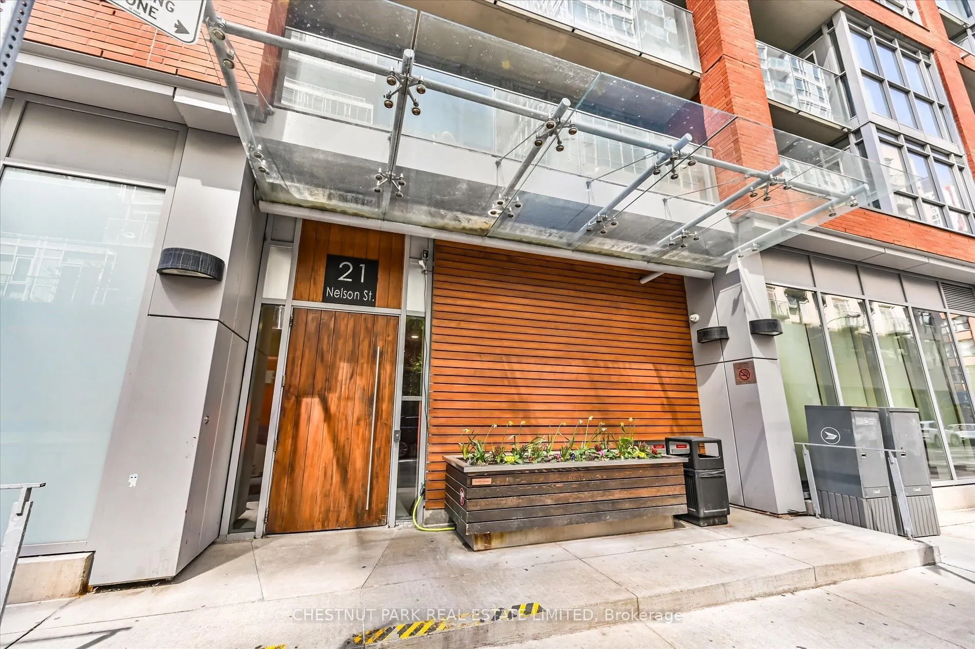 21 Nelson Street, #1020