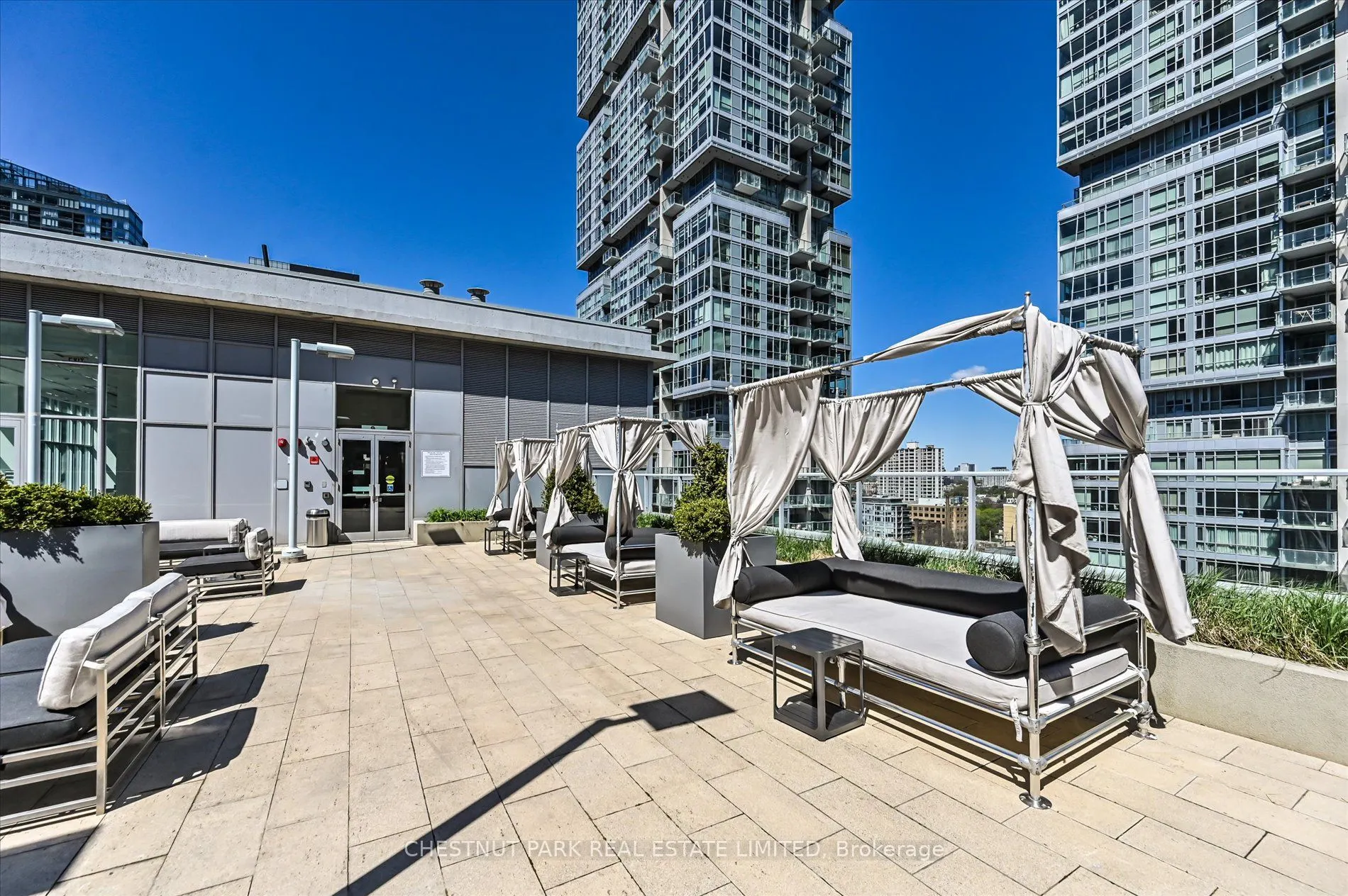 21 Nelson Street, #1020
