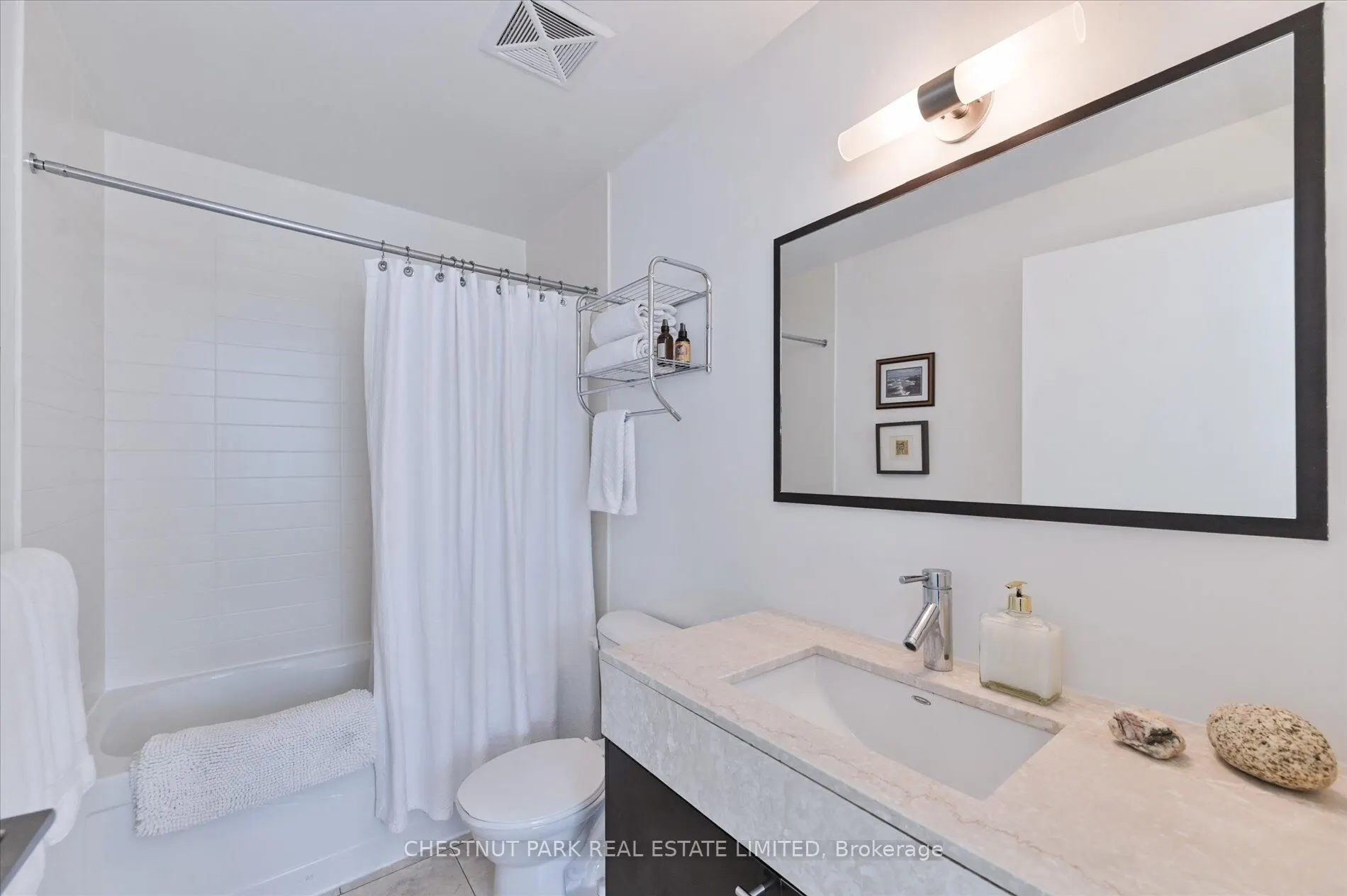 21 Nelson Street, #1020