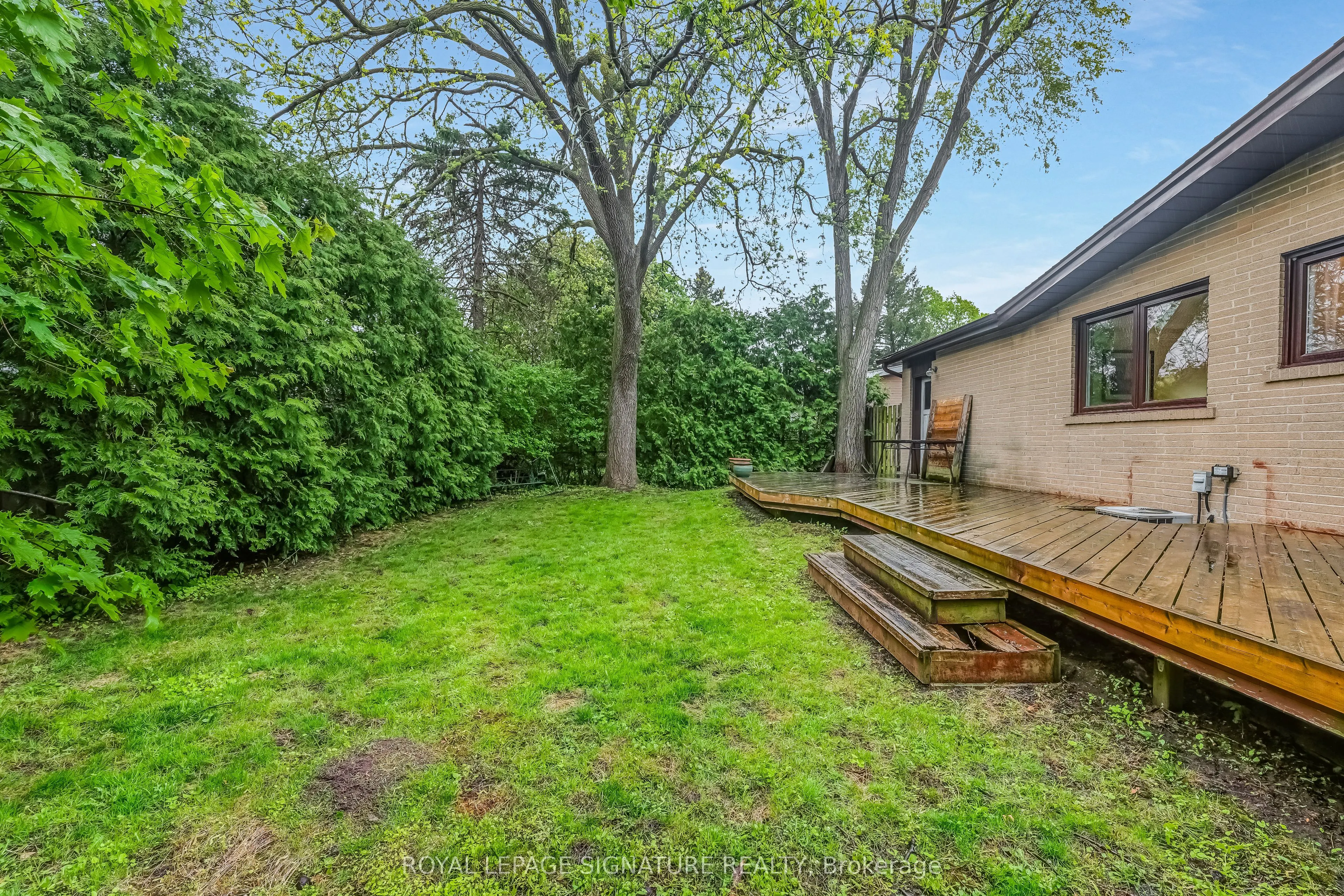 23 Palomino Crescent