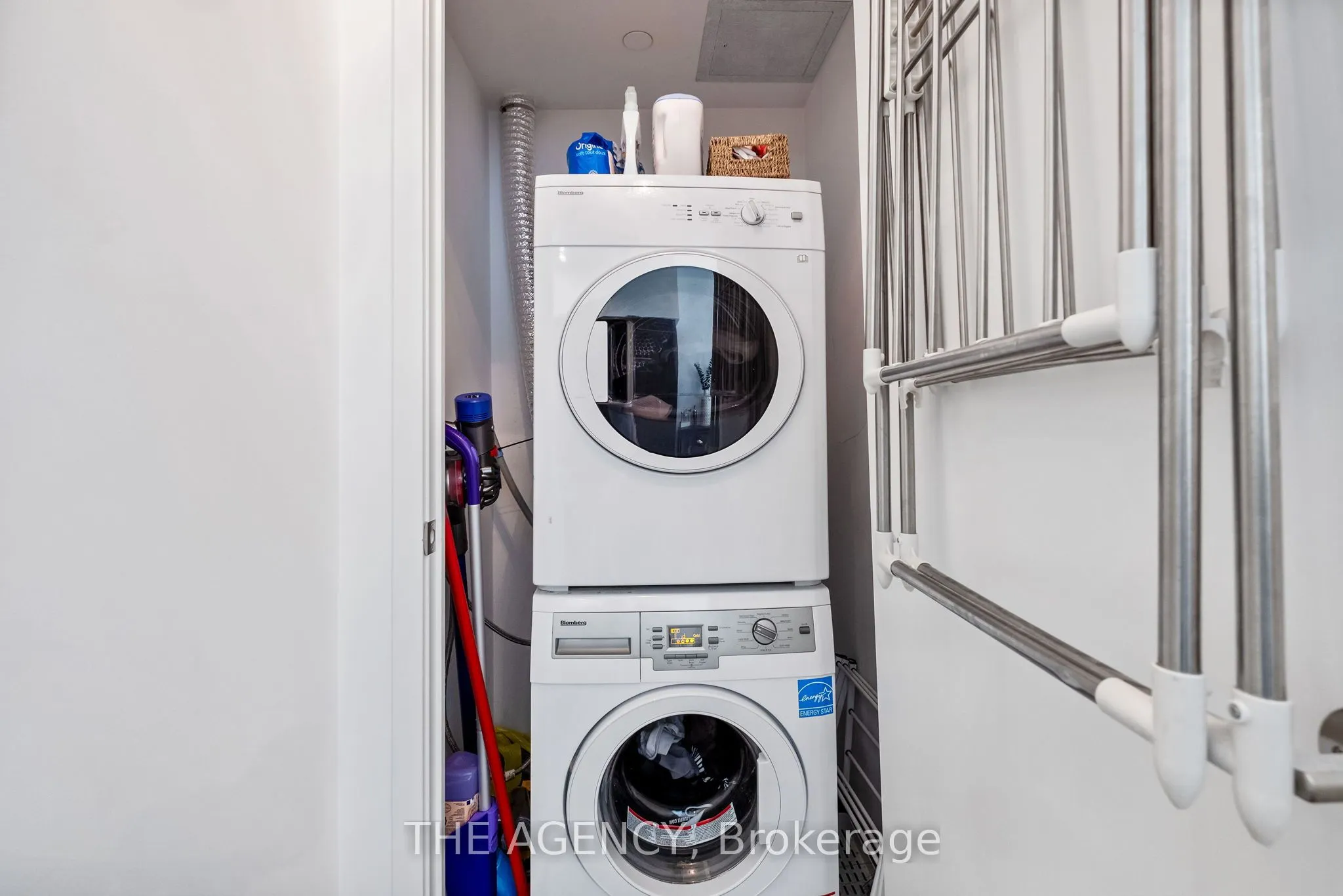 1030 King Street, #457