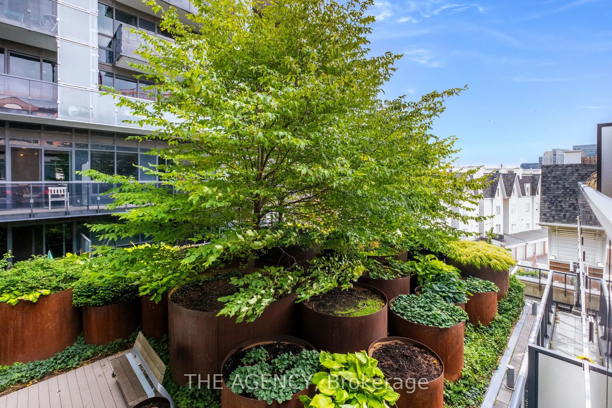 1030 King Street, #457