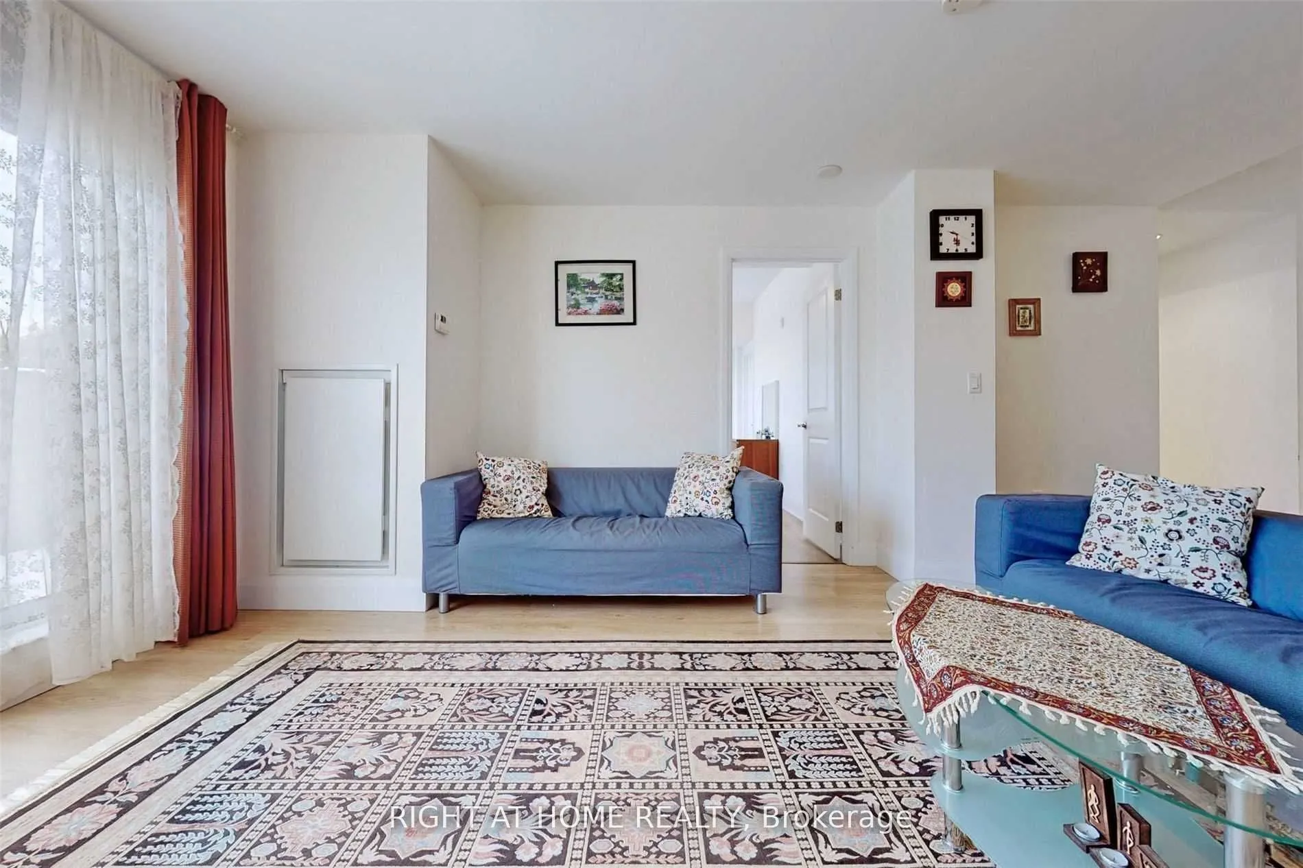222 Finch Avenue W, #301