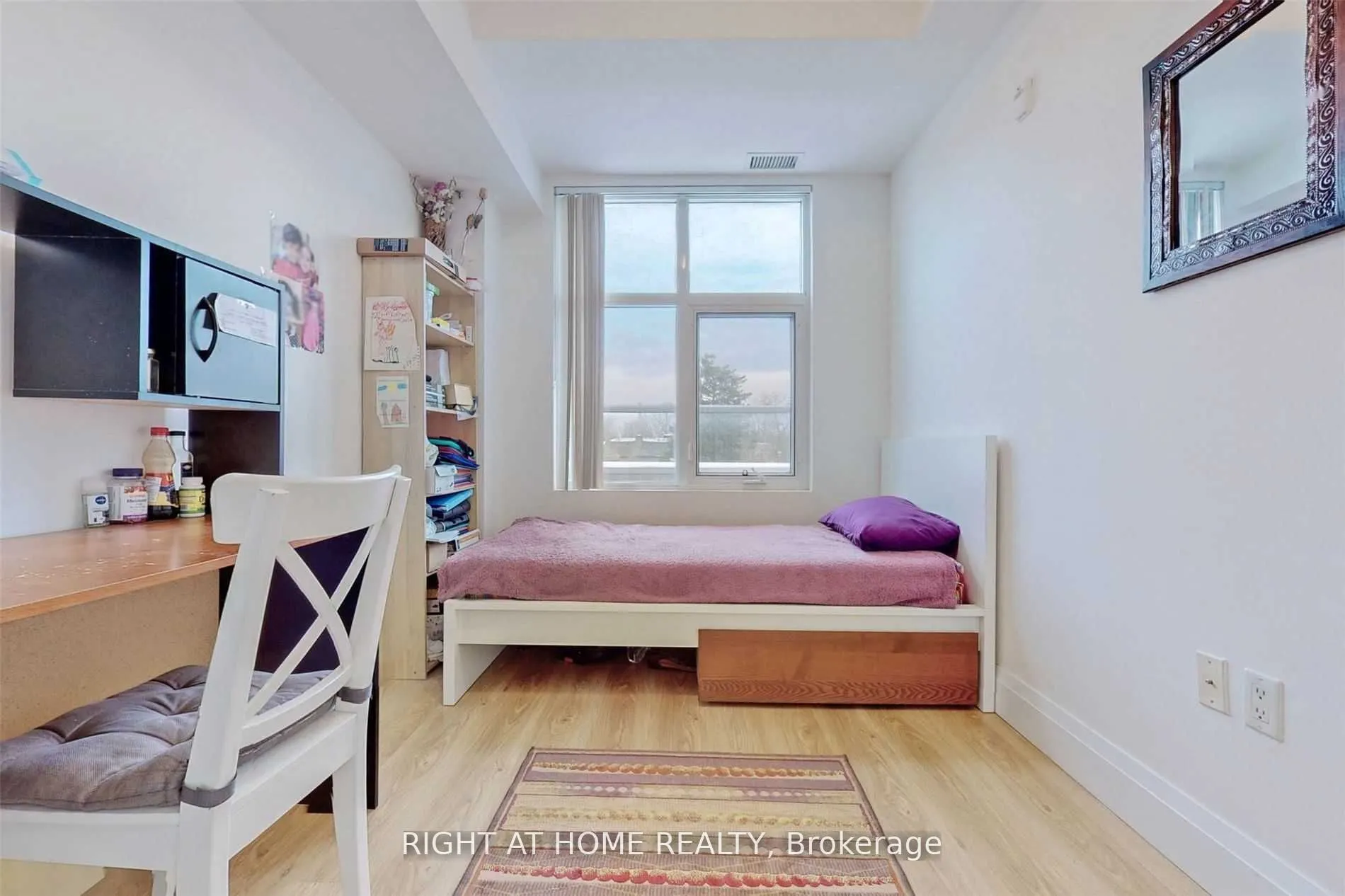 222 Finch Avenue W, #301