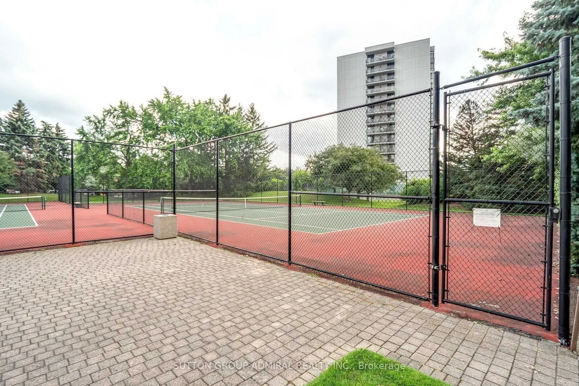 1101 Steeles Avenue W, #909