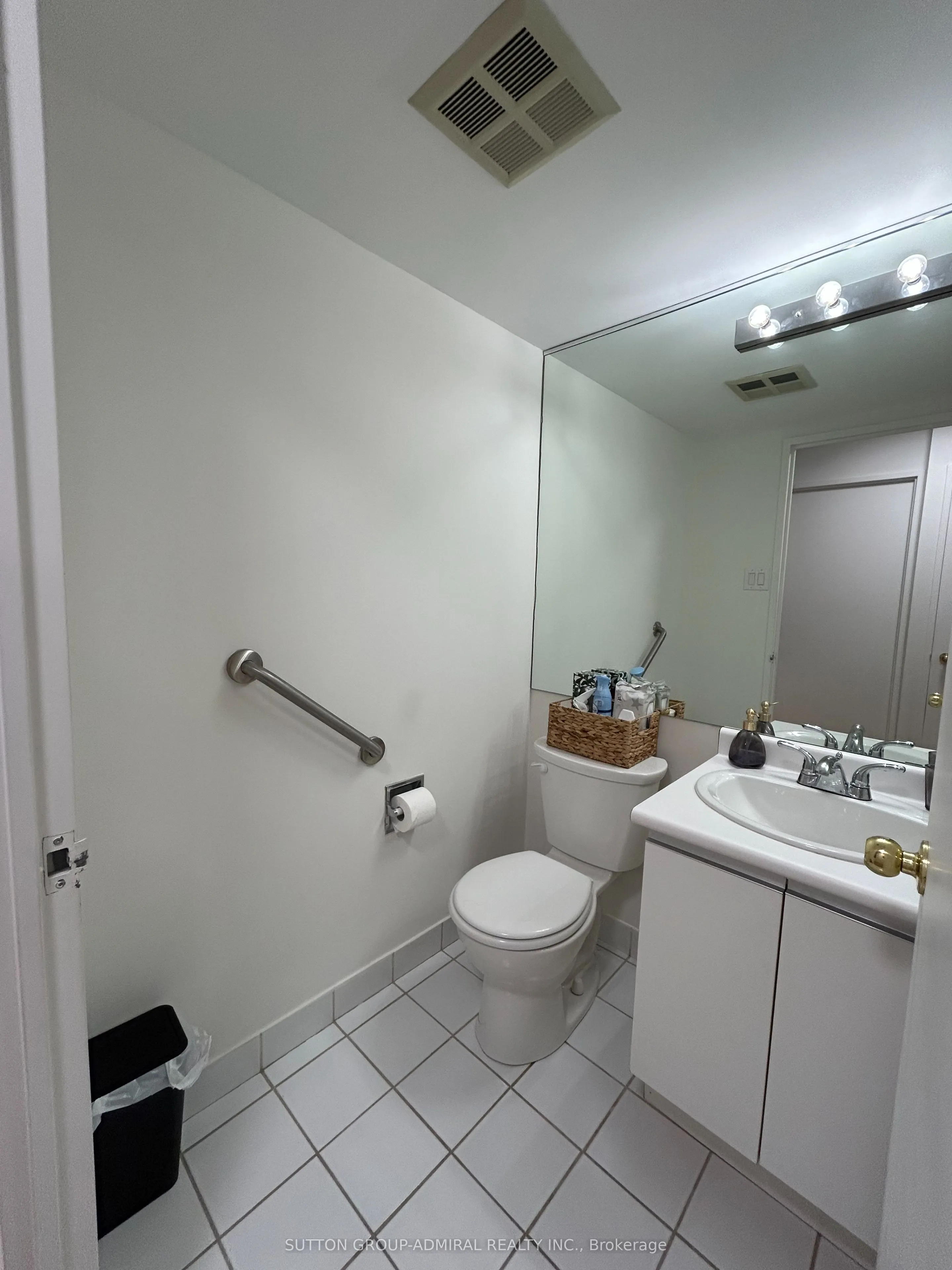 1101 Steeles Avenue W, #909