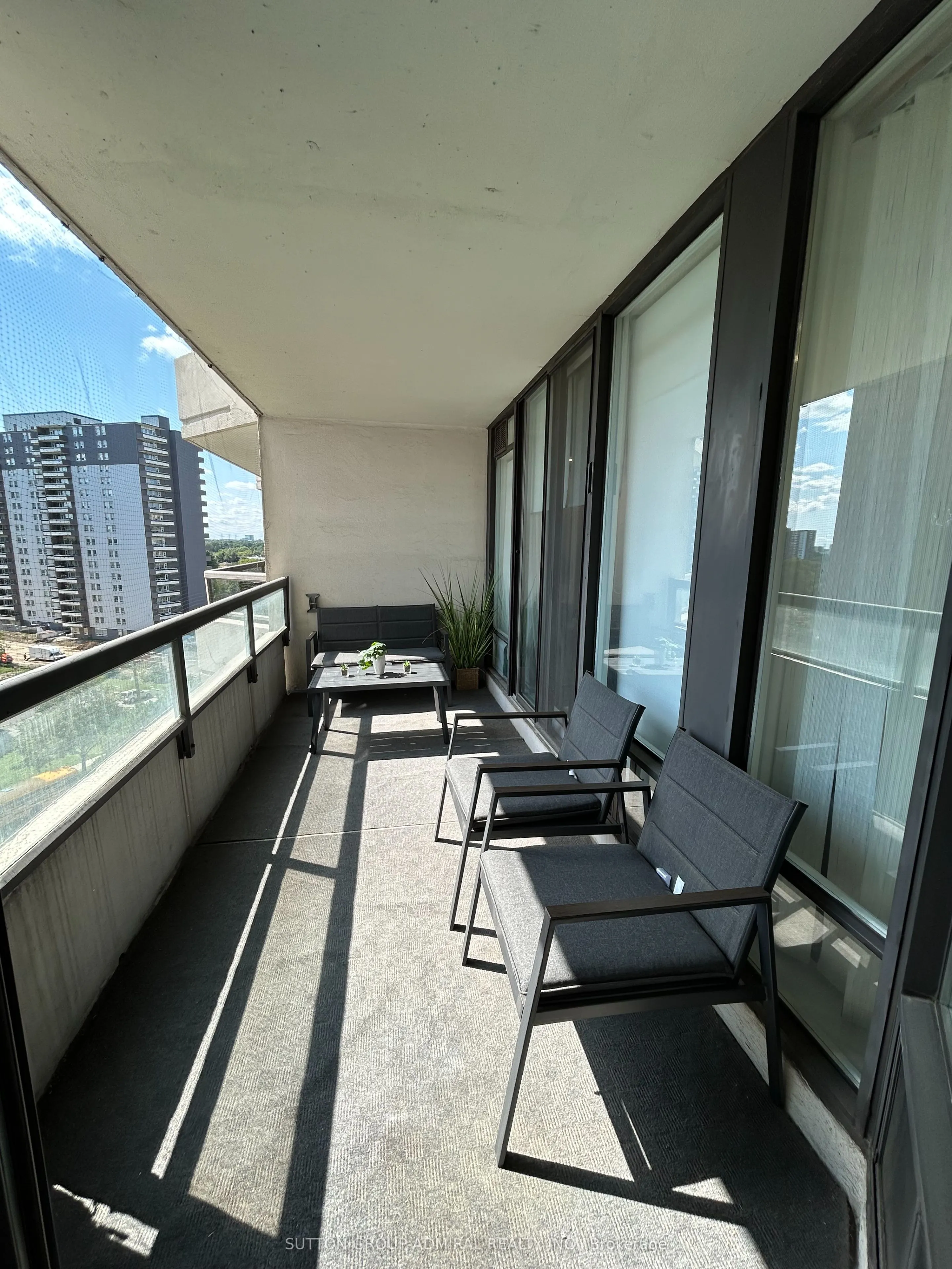 1101 Steeles Avenue W, #909