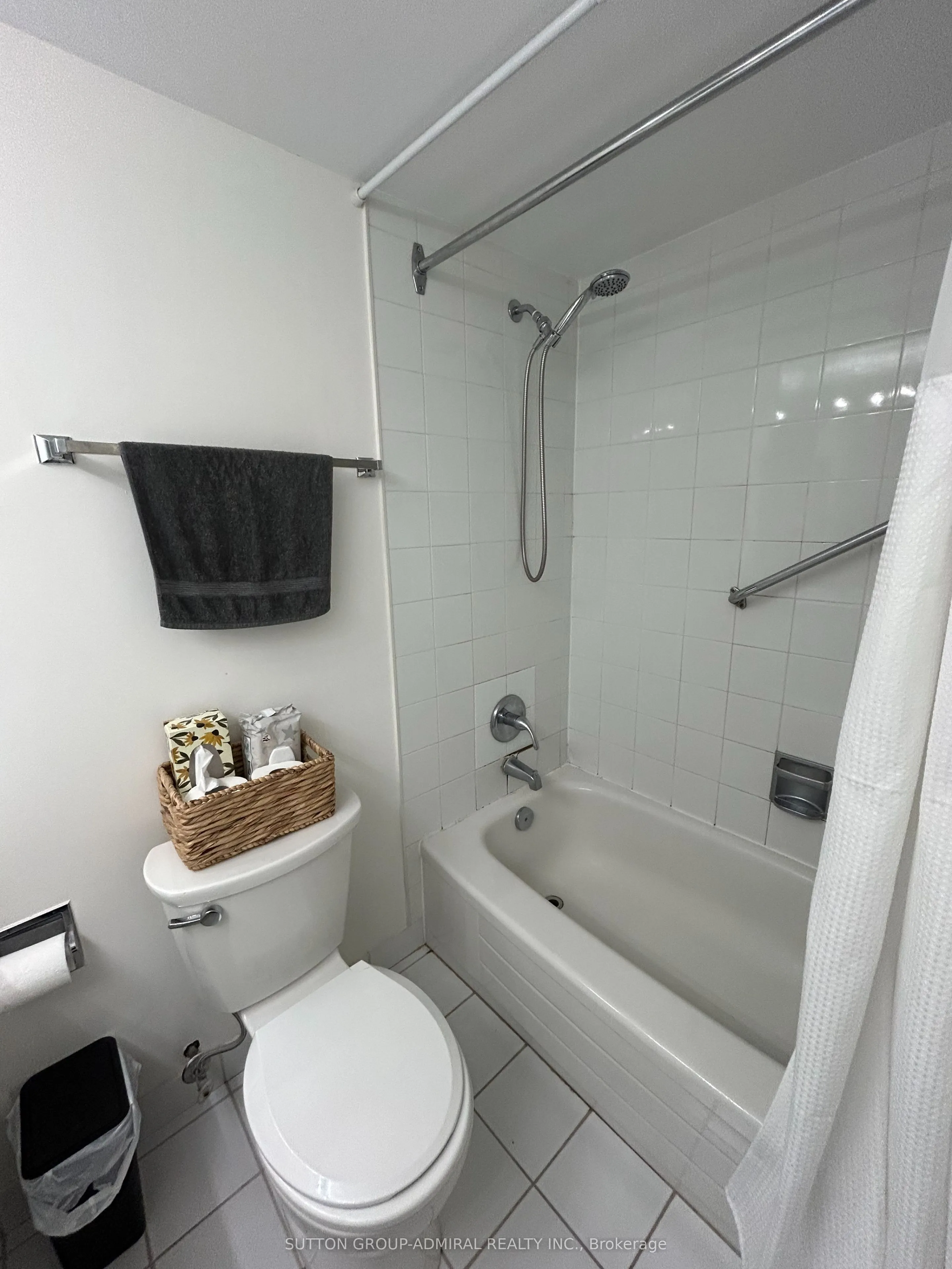 1101 Steeles Avenue W, #909