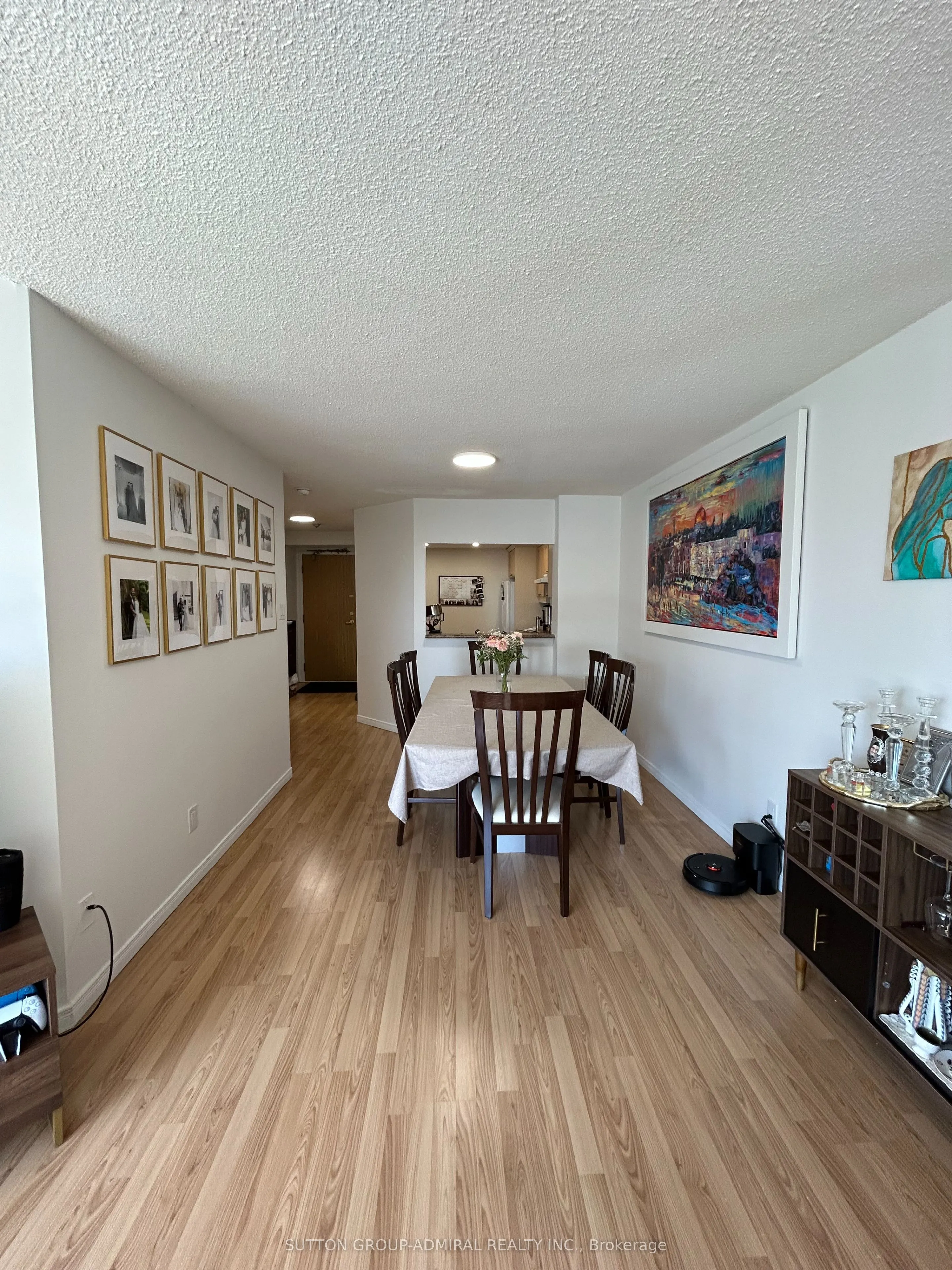 1101 Steeles Avenue W, #909