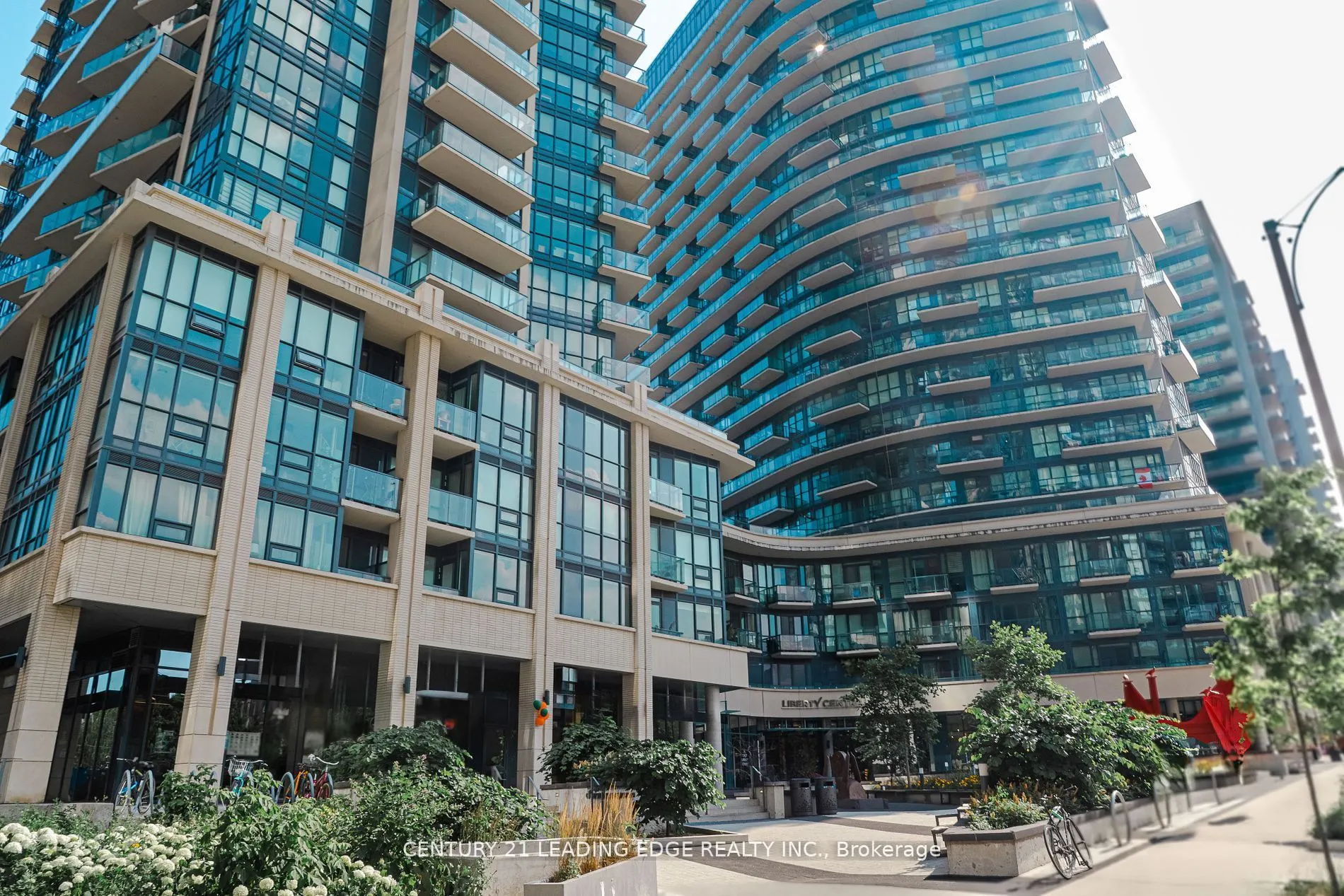 51 East Liberty Street, #1802