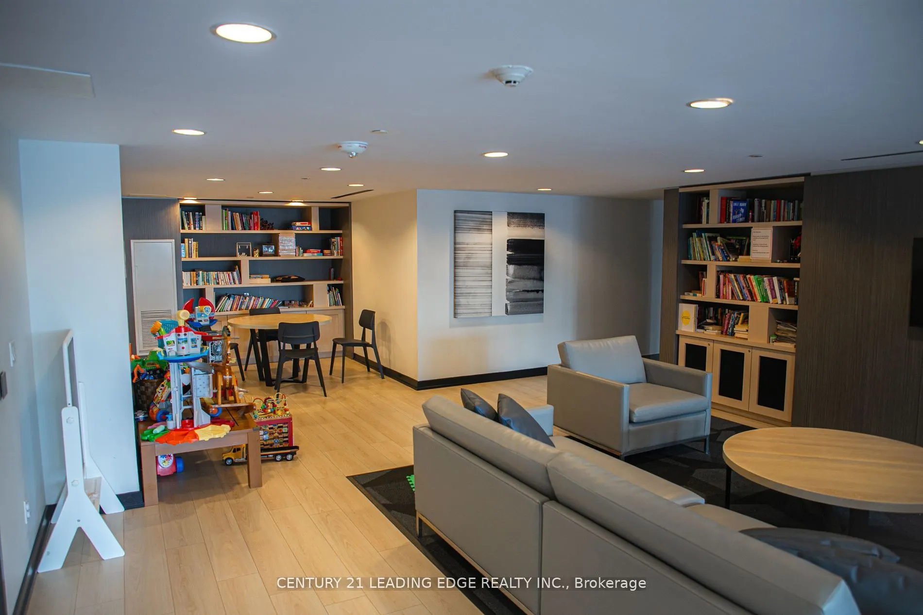 51 East Liberty Street, #1802