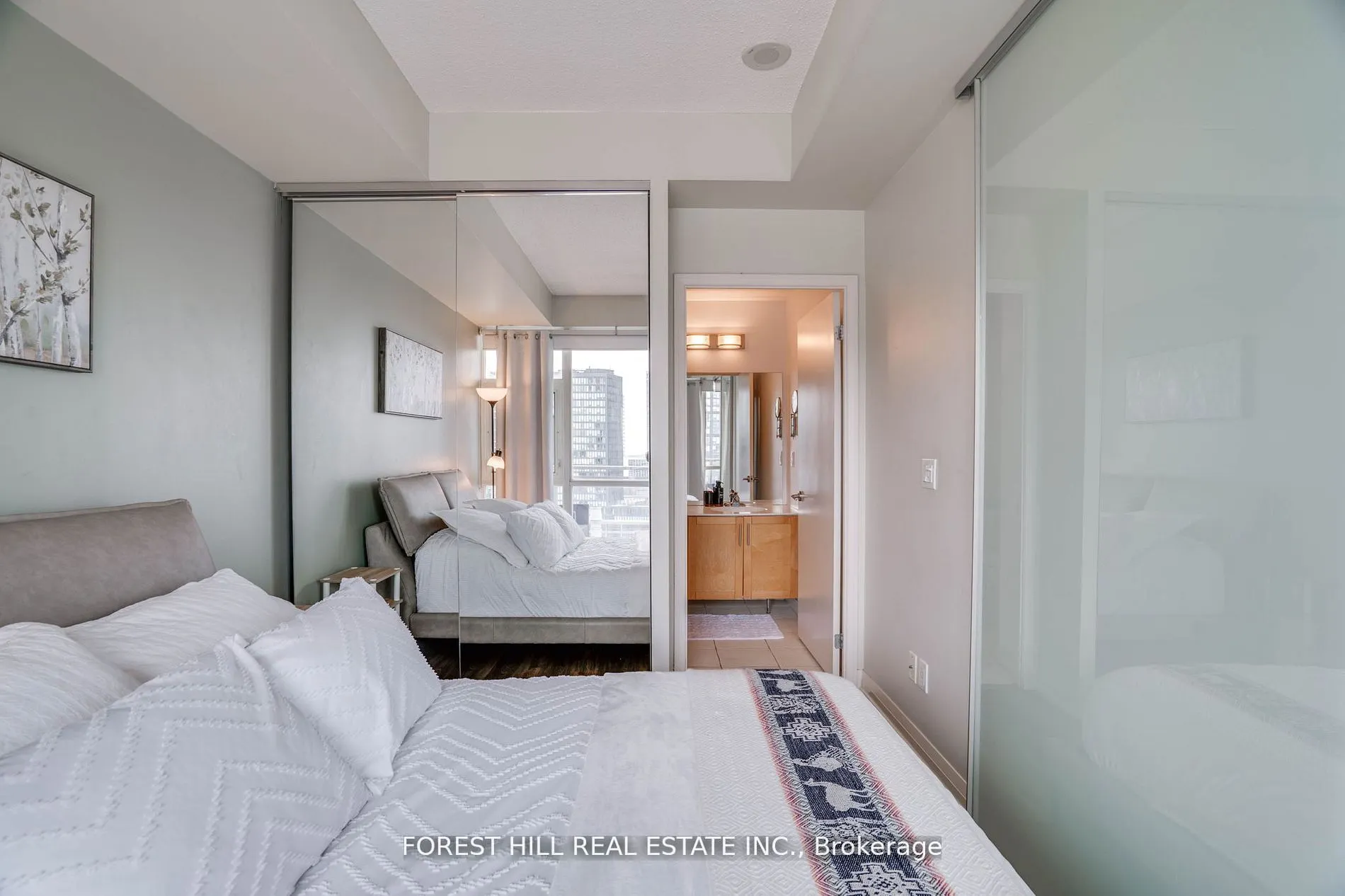 220 Victoria Street, #1803