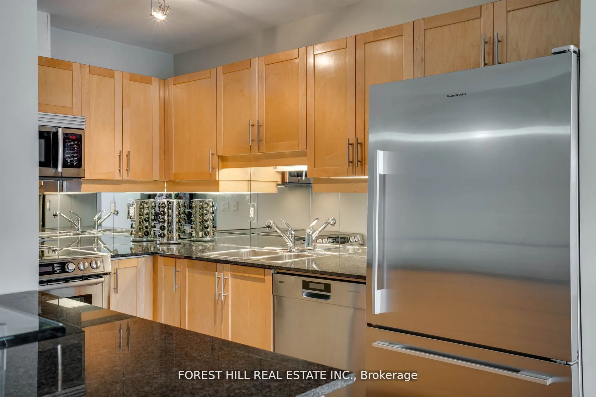 220 Victoria Street, #1803