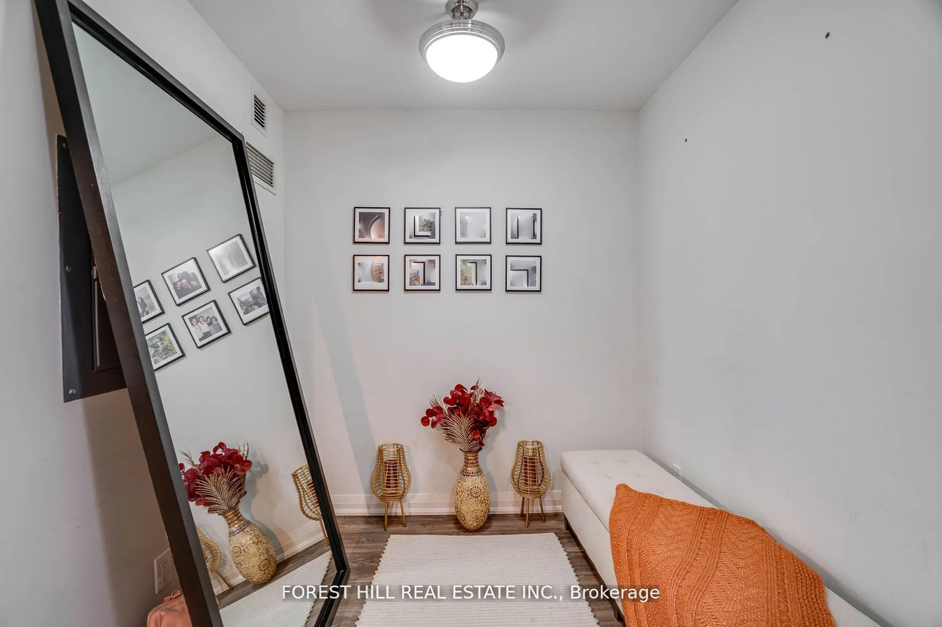 220 Victoria Street, #1803