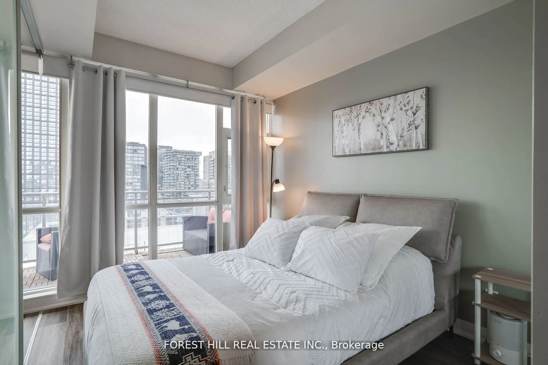 220 Victoria Street, #1803