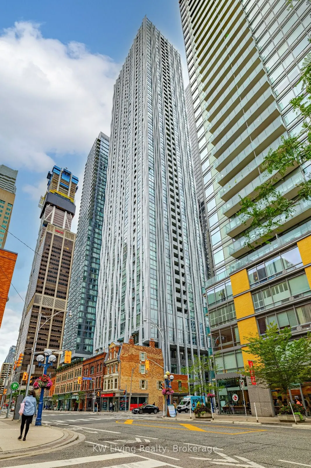 1 Yorkville Avenue, #4009