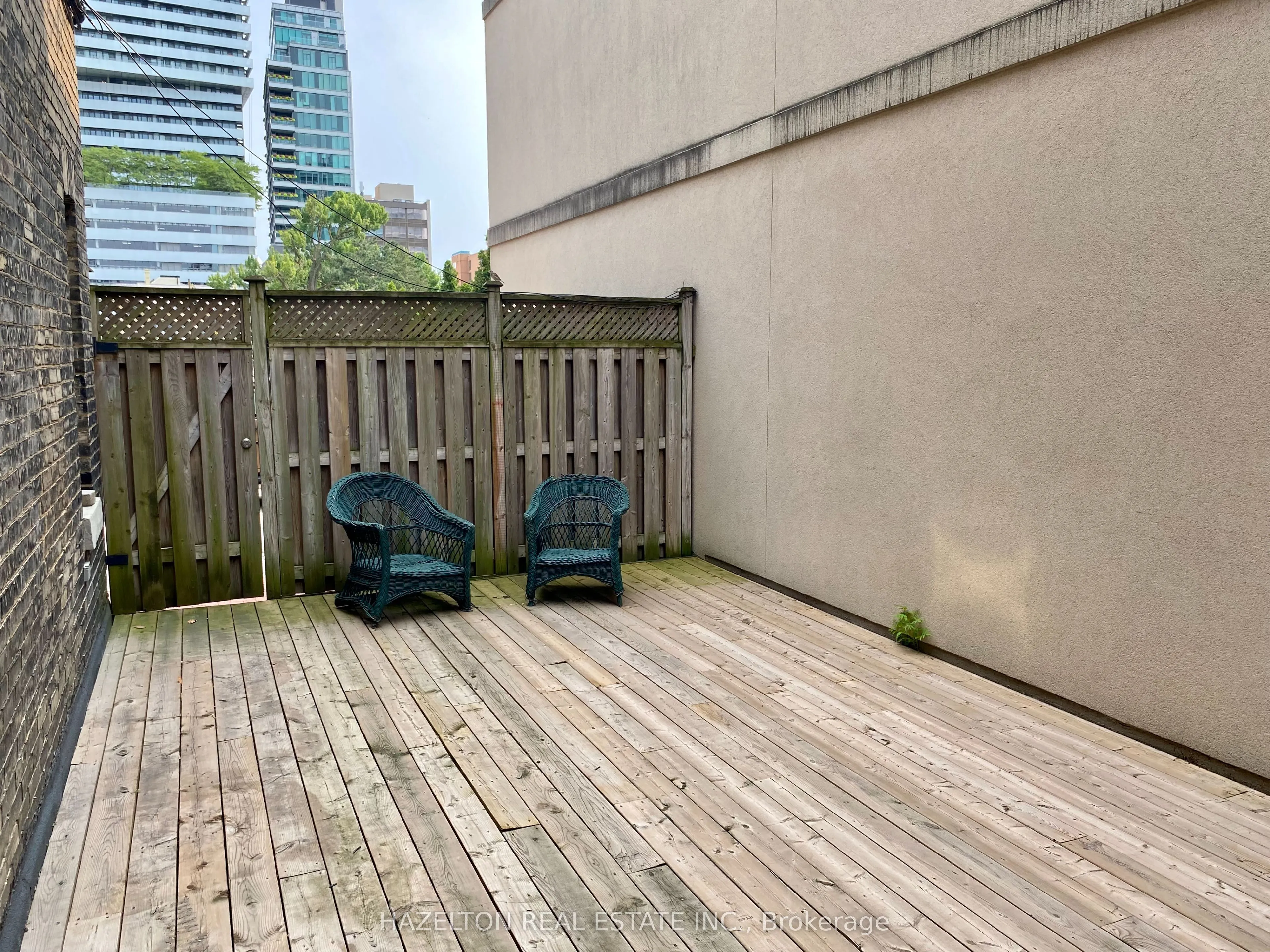 19 Lowther Avenue, #1