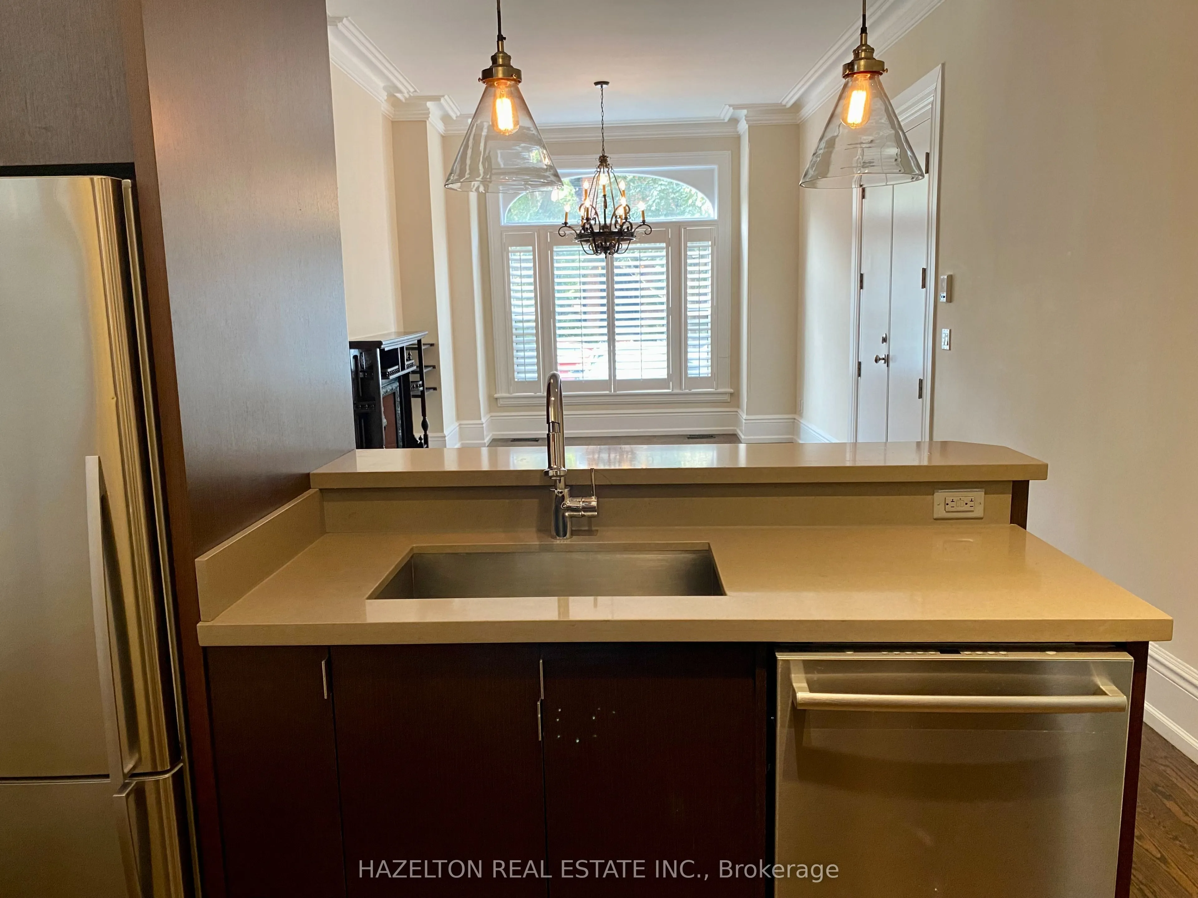 19 Lowther Avenue, #1