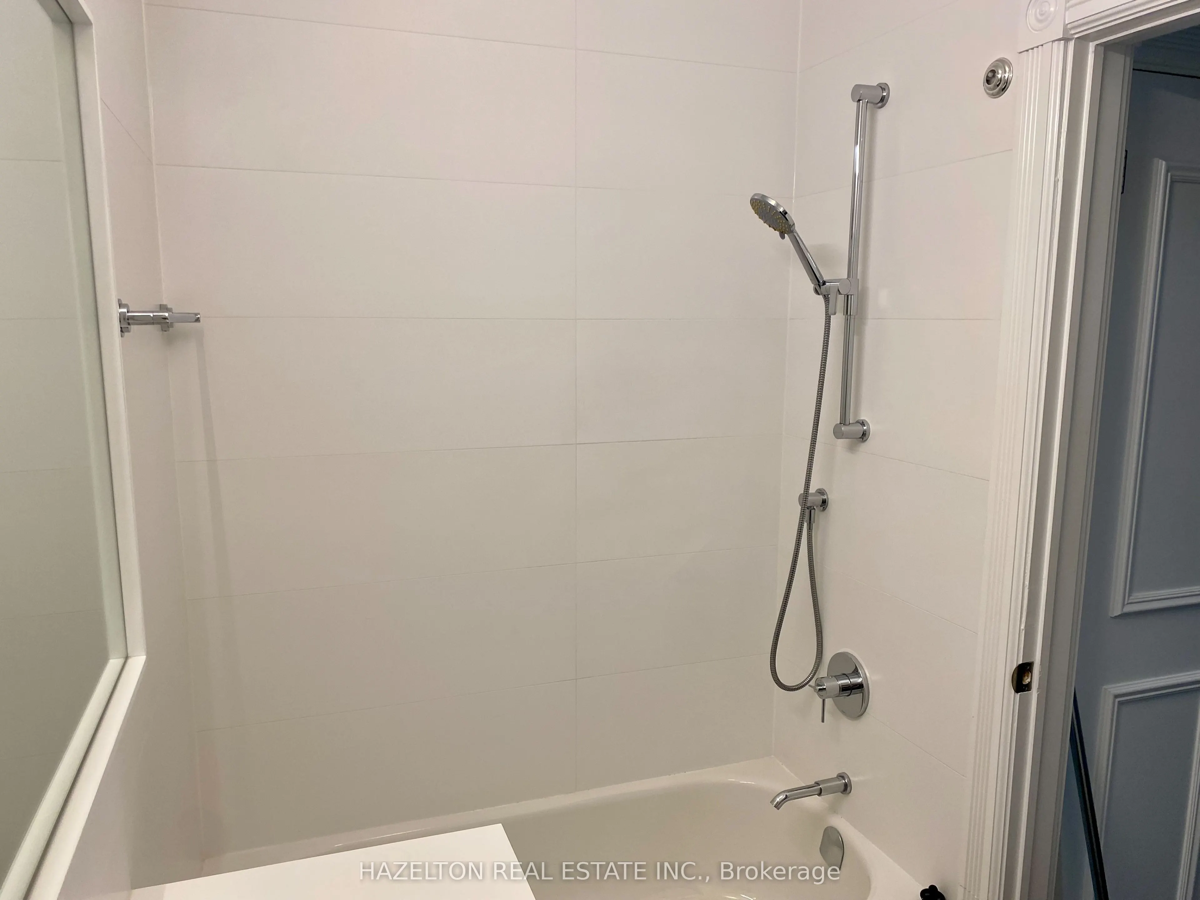 19 Lowther Avenue, #1