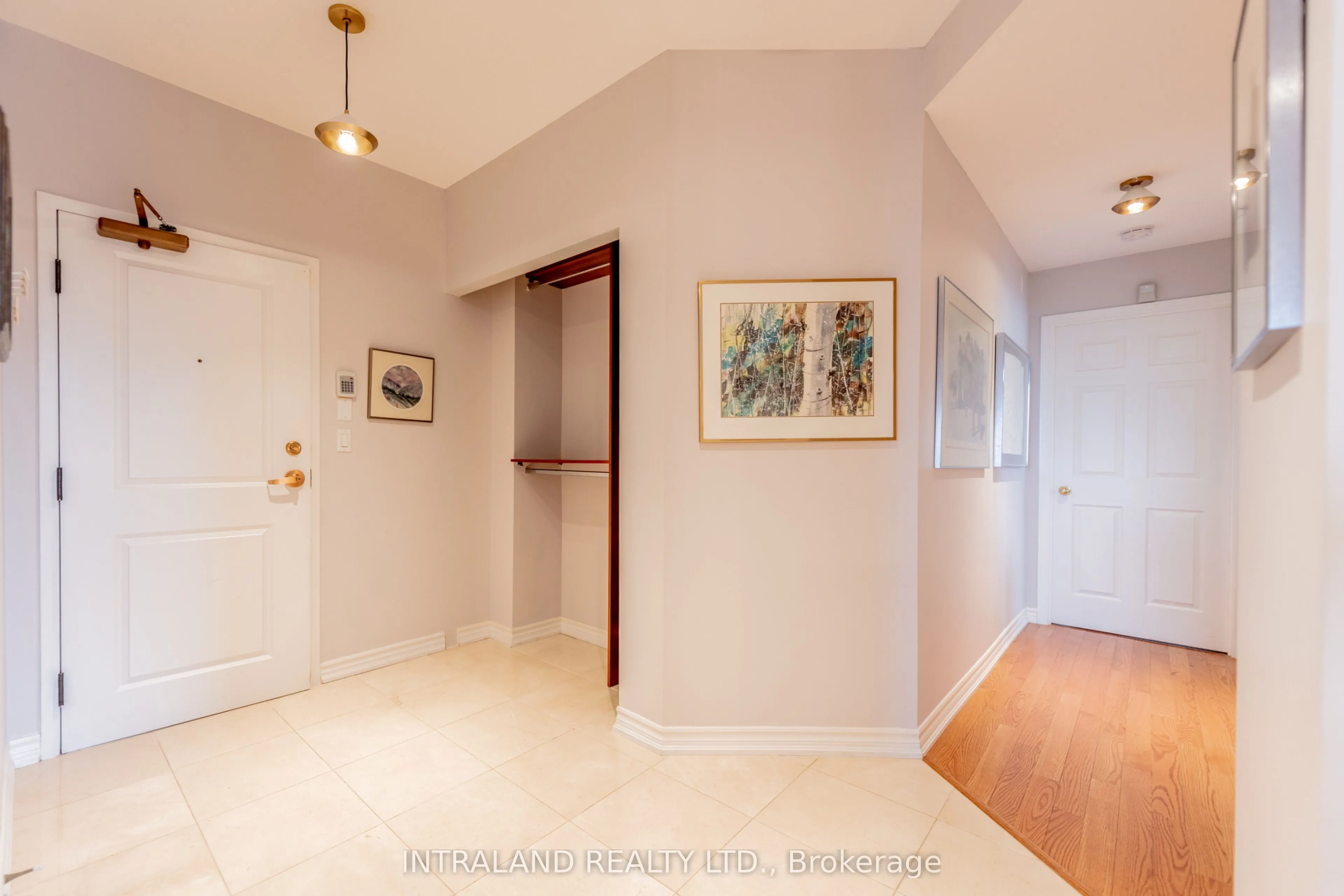 4200 Bathurst Street, #705