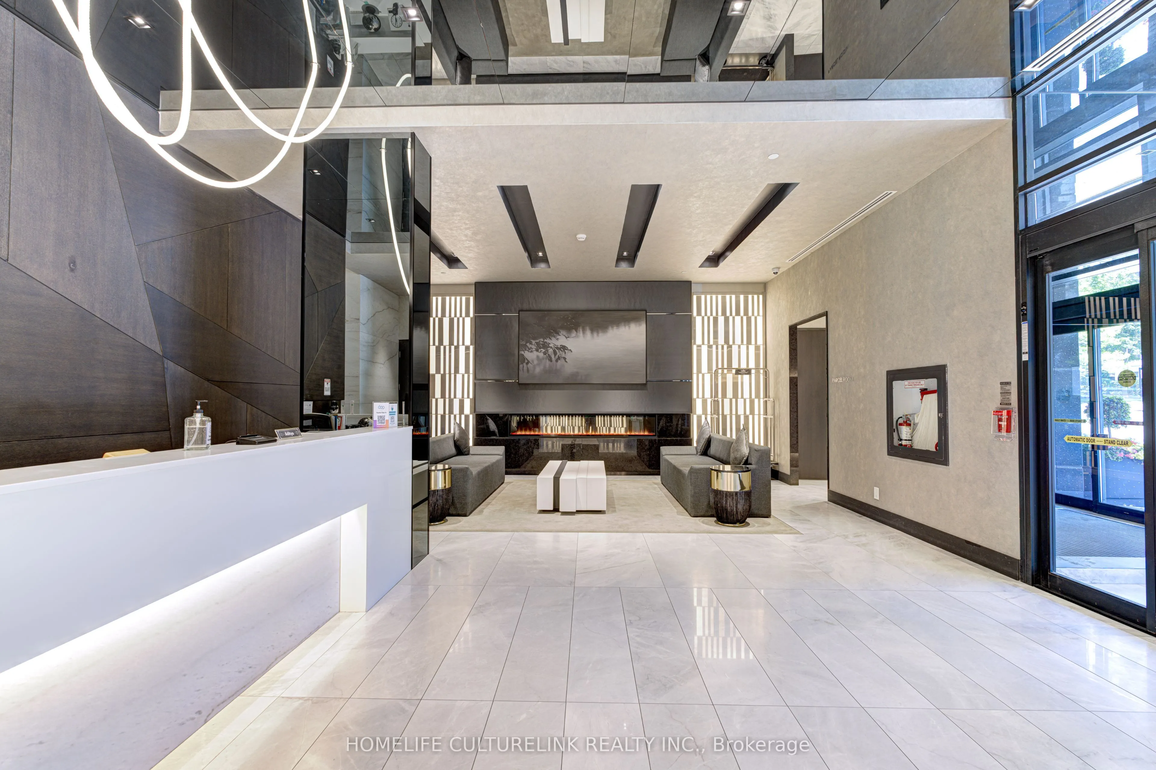 609 Avenue Road, #1704
