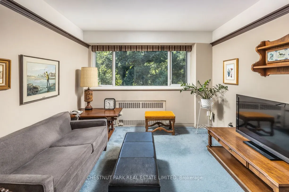 120 Rosedale Valley Road S, #810