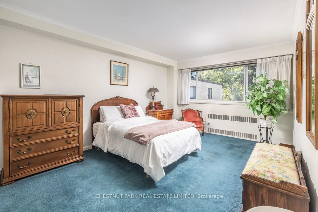 120 Rosedale Valley Road S, #810