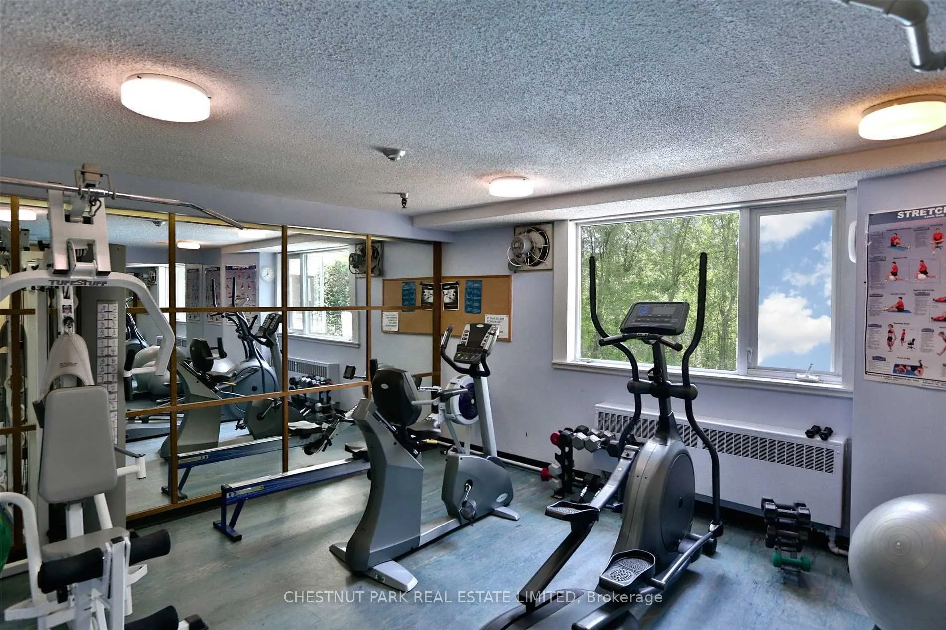 120 Rosedale Valley Road S, #810