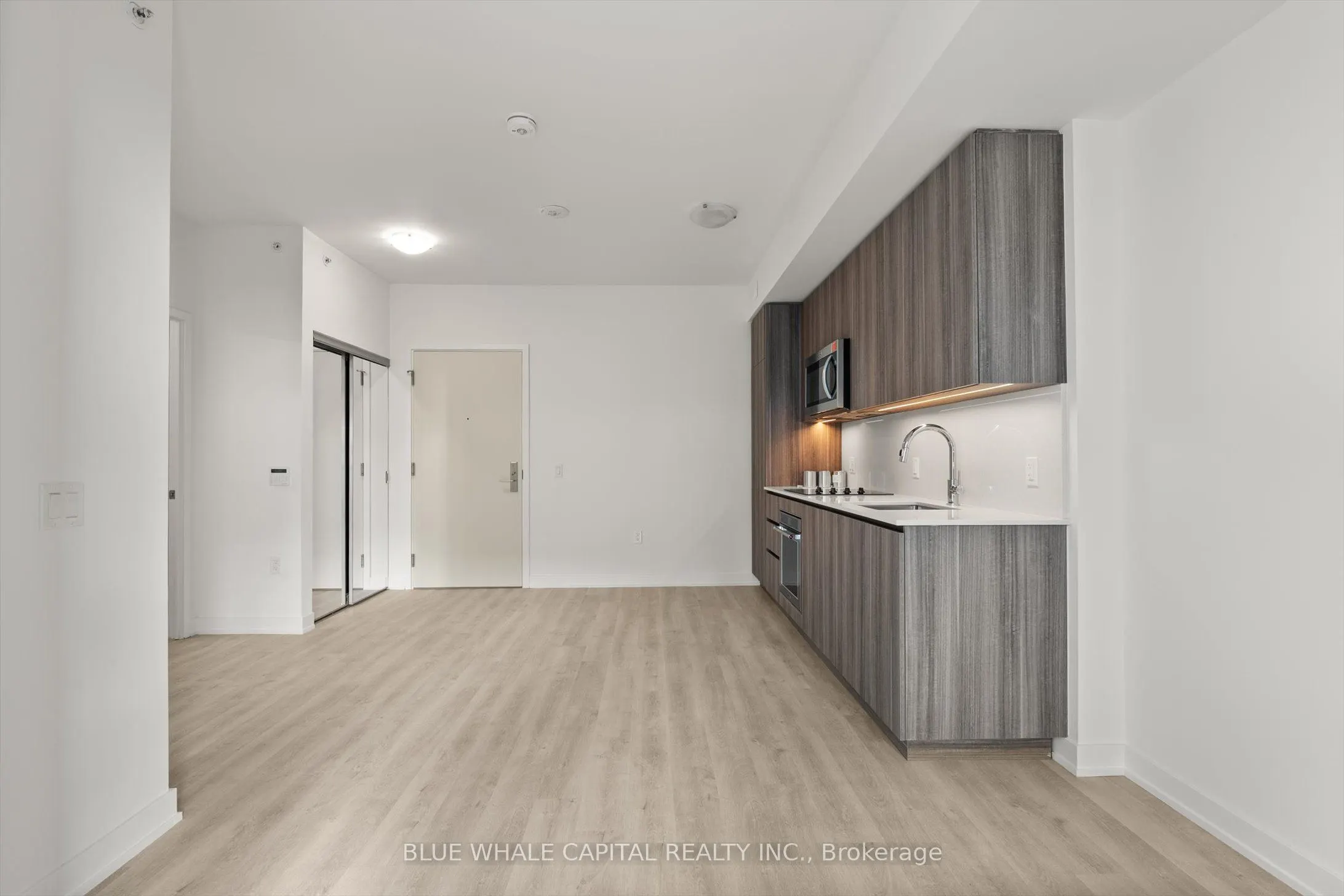 15 Richardson Street, #1316