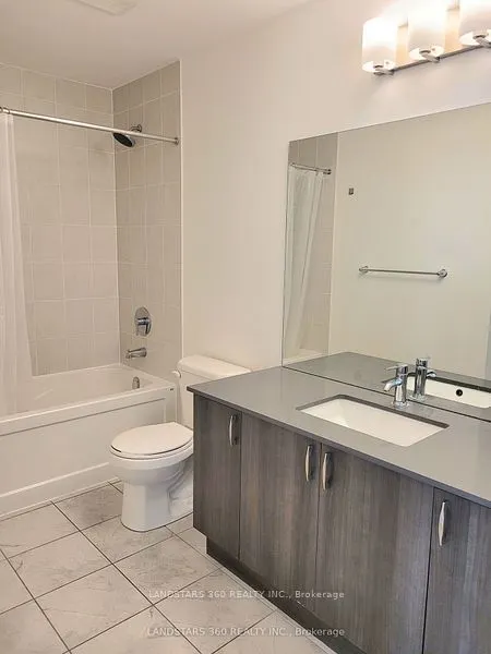 7 Kenaston Gardens, #520