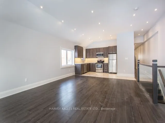 987 Avenue Road