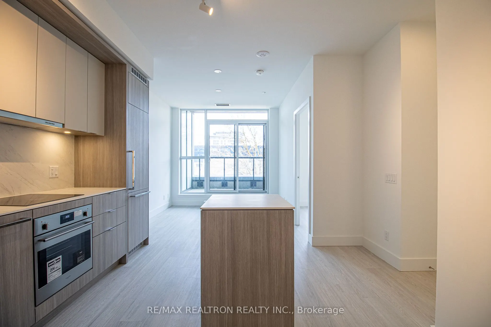 6 Greenbriar Road, #218