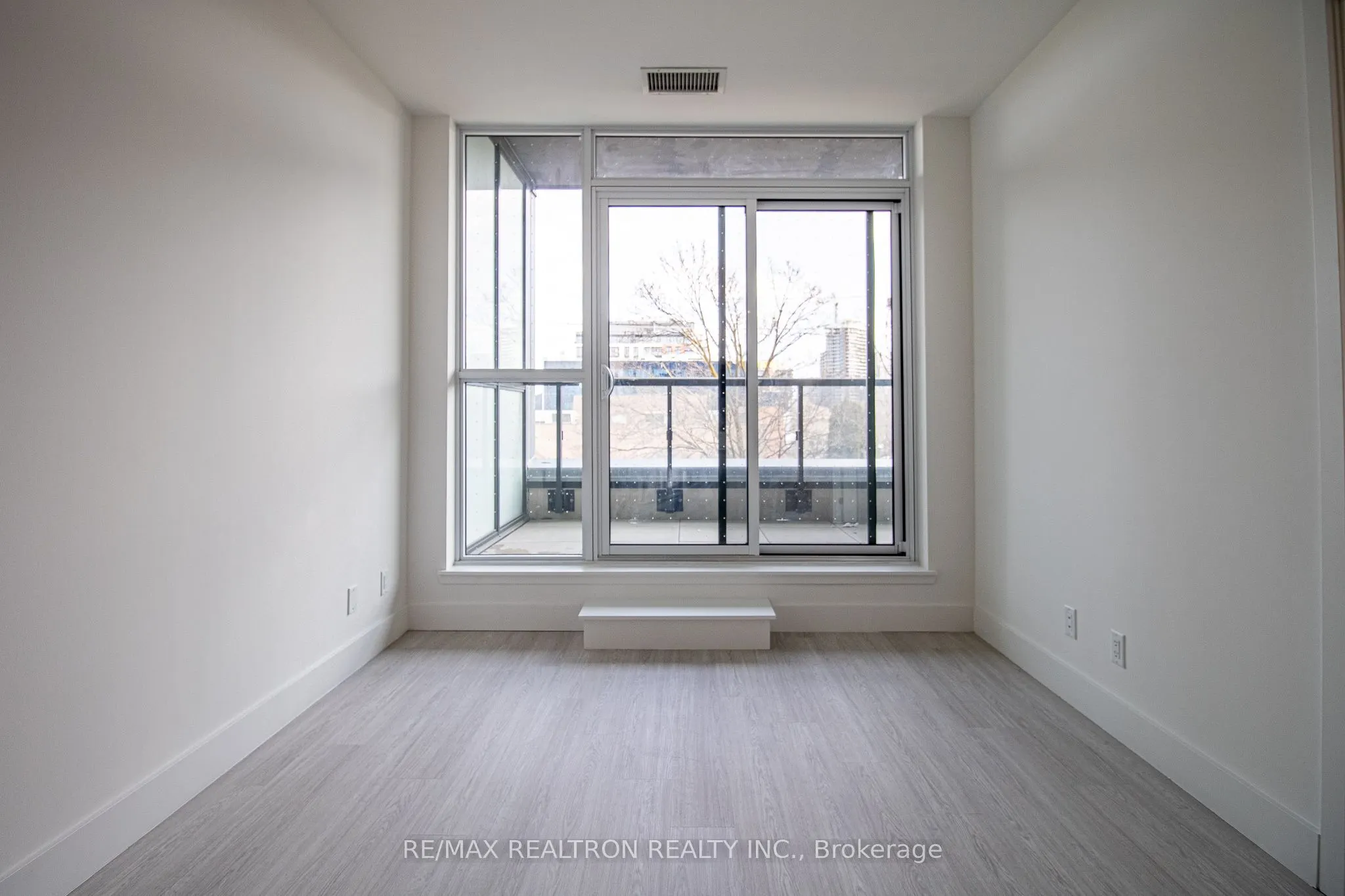 6 Greenbriar Road, #218