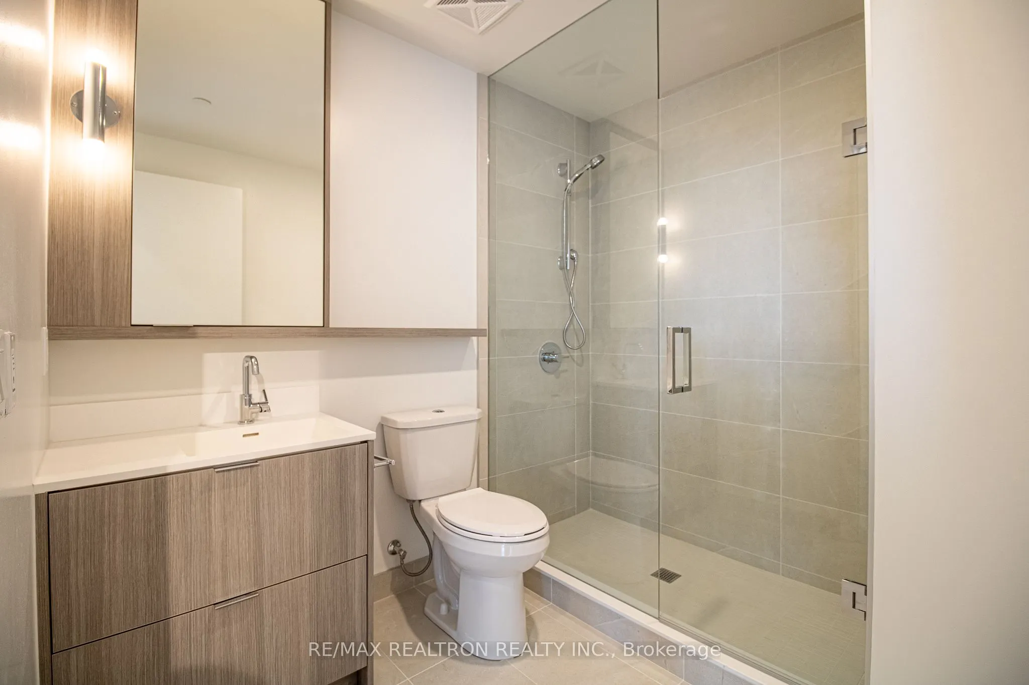 6 Greenbriar Road, #218