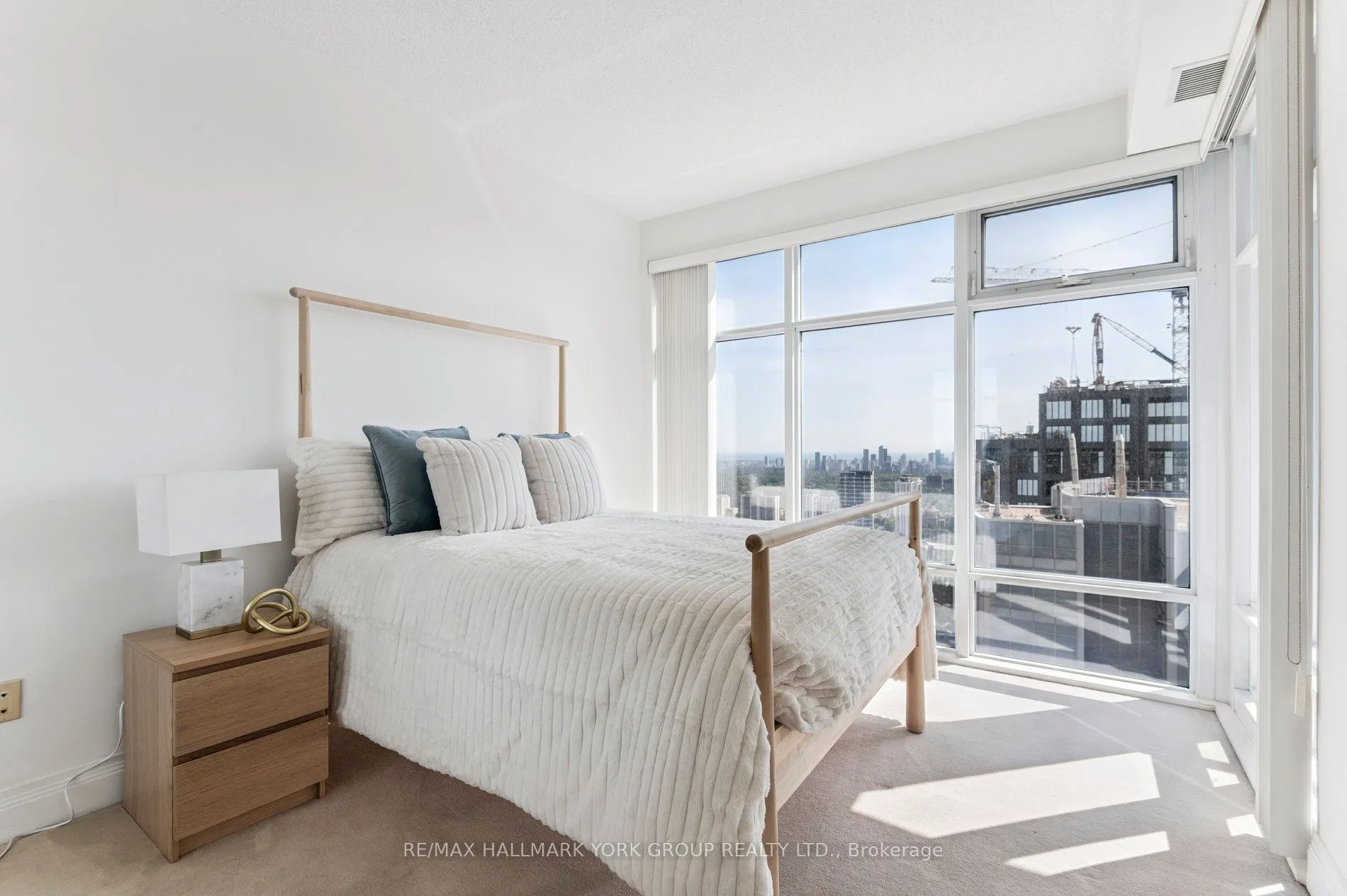 2191 Yonge Street, #4505