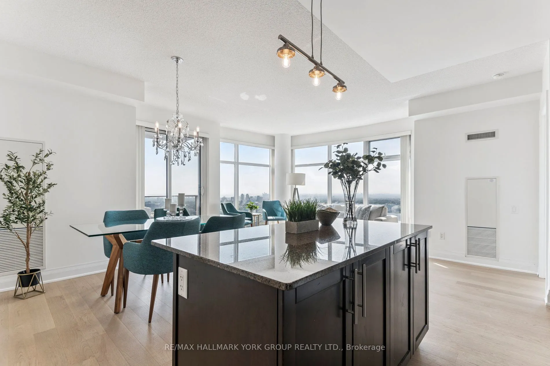 2191 Yonge Street, #4505