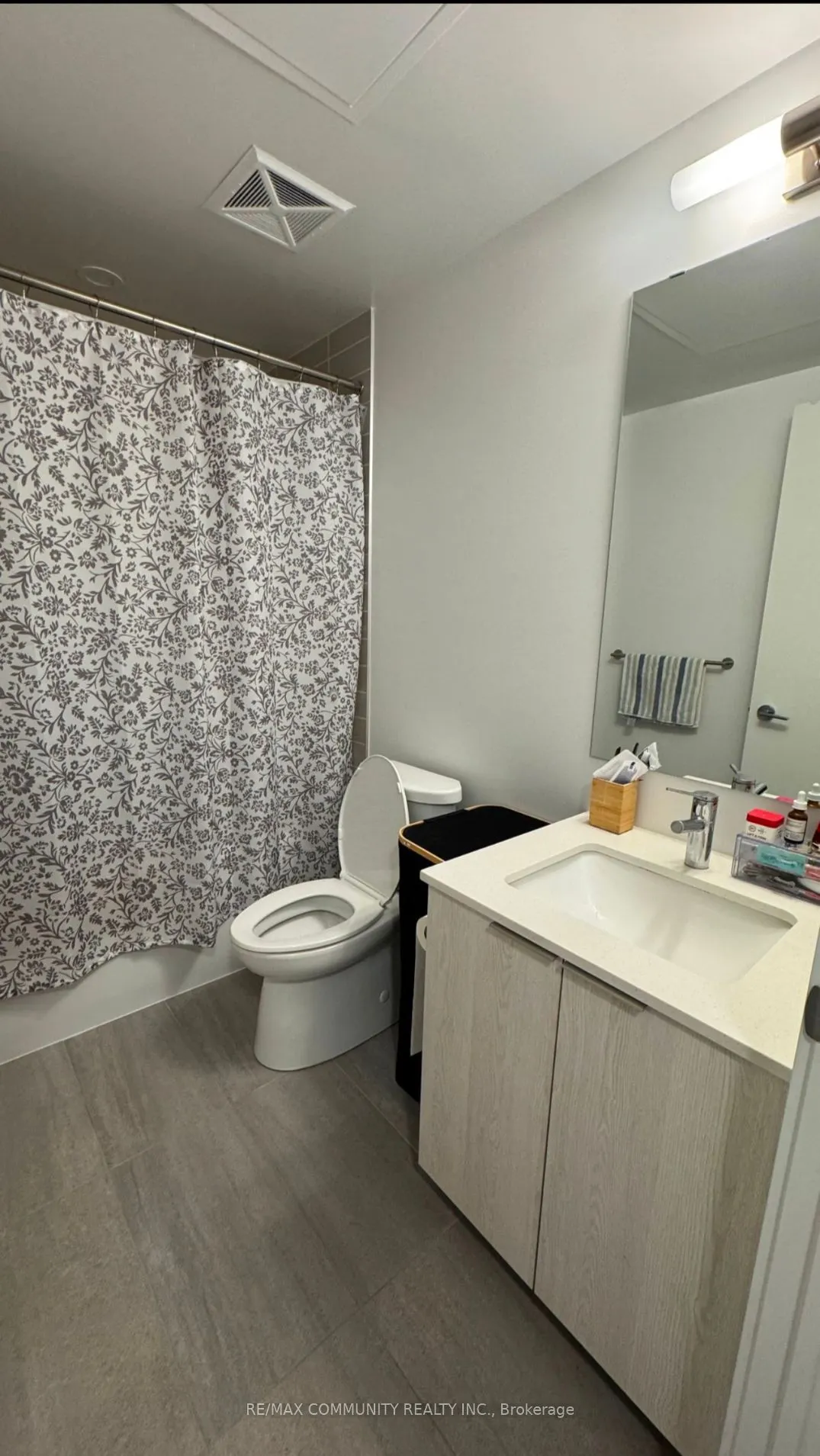 357 King Street W, #1805