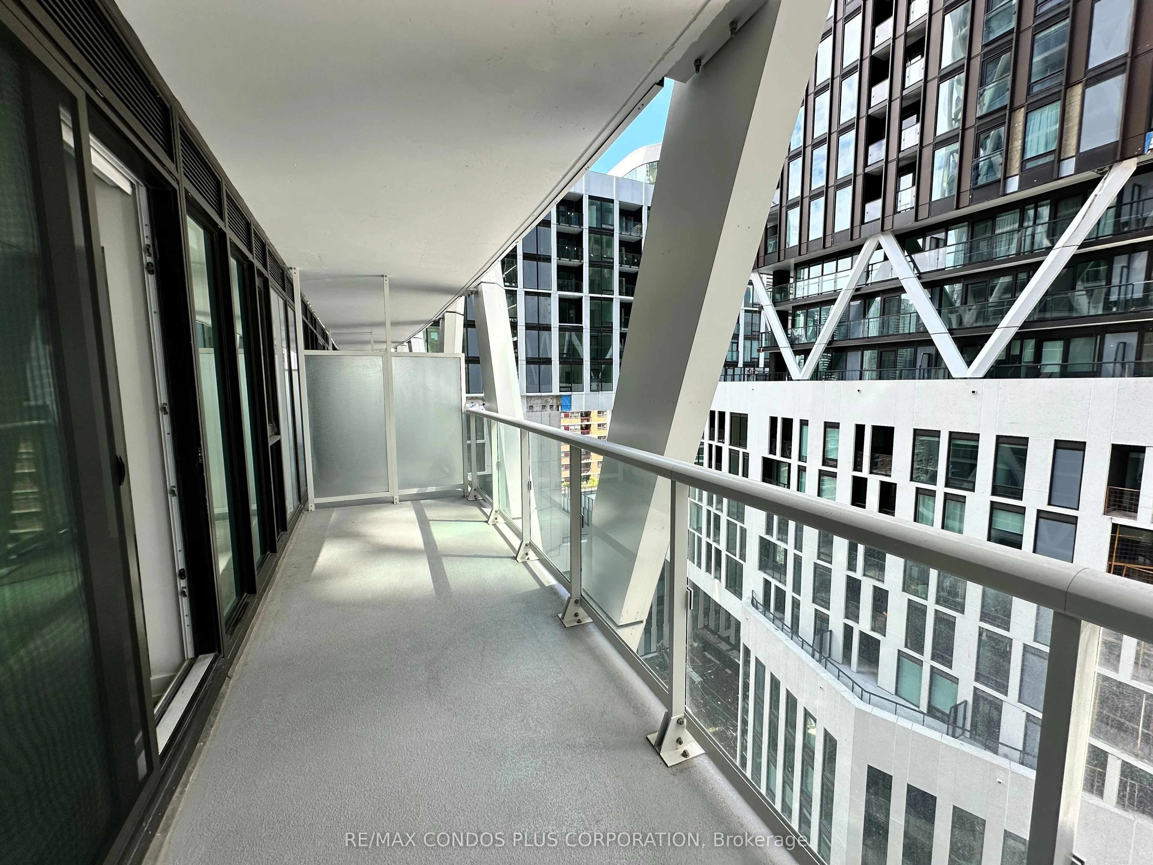 230 Simcoe Street, #1123