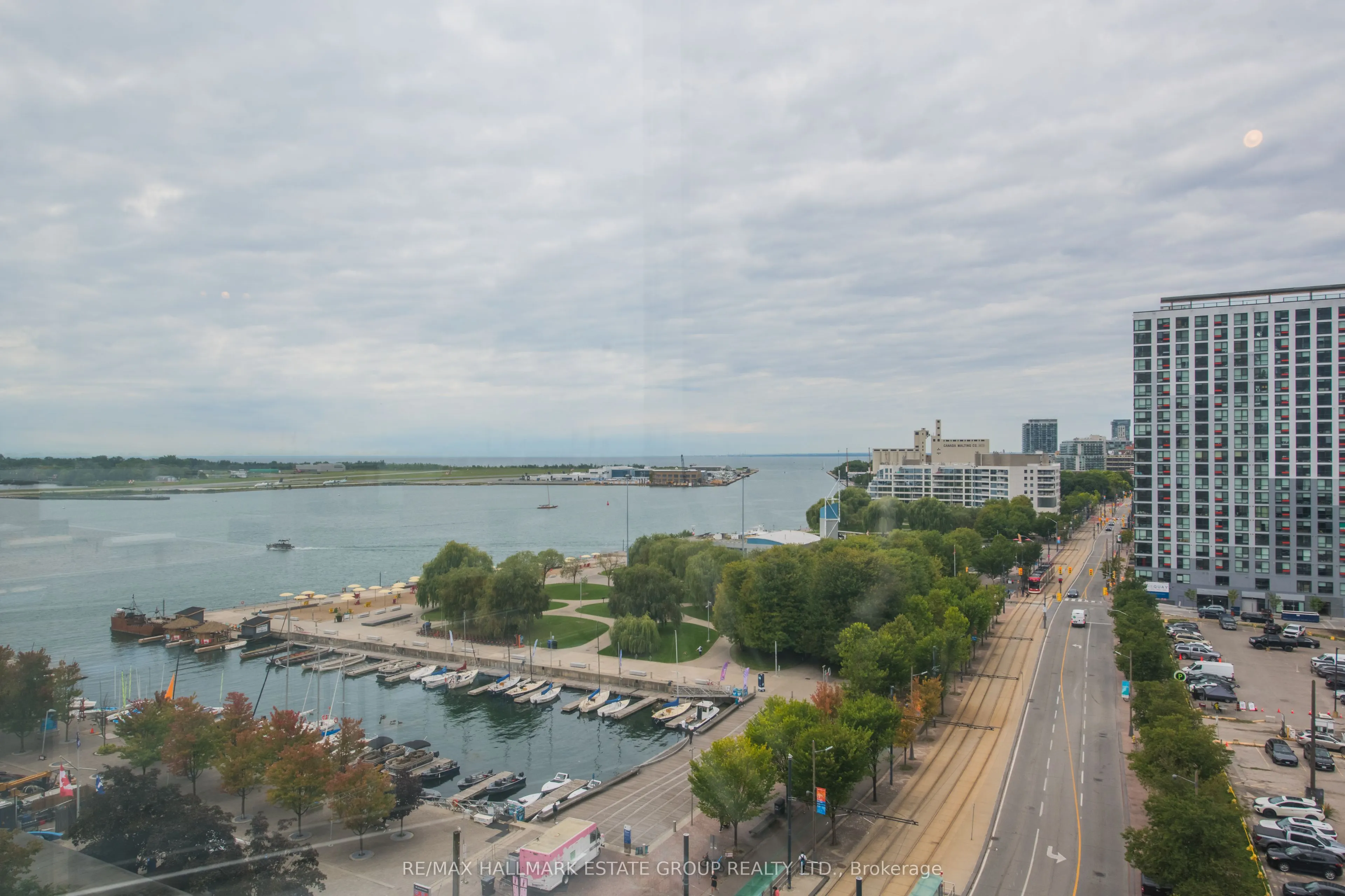 270 Queens Quay W, #1102