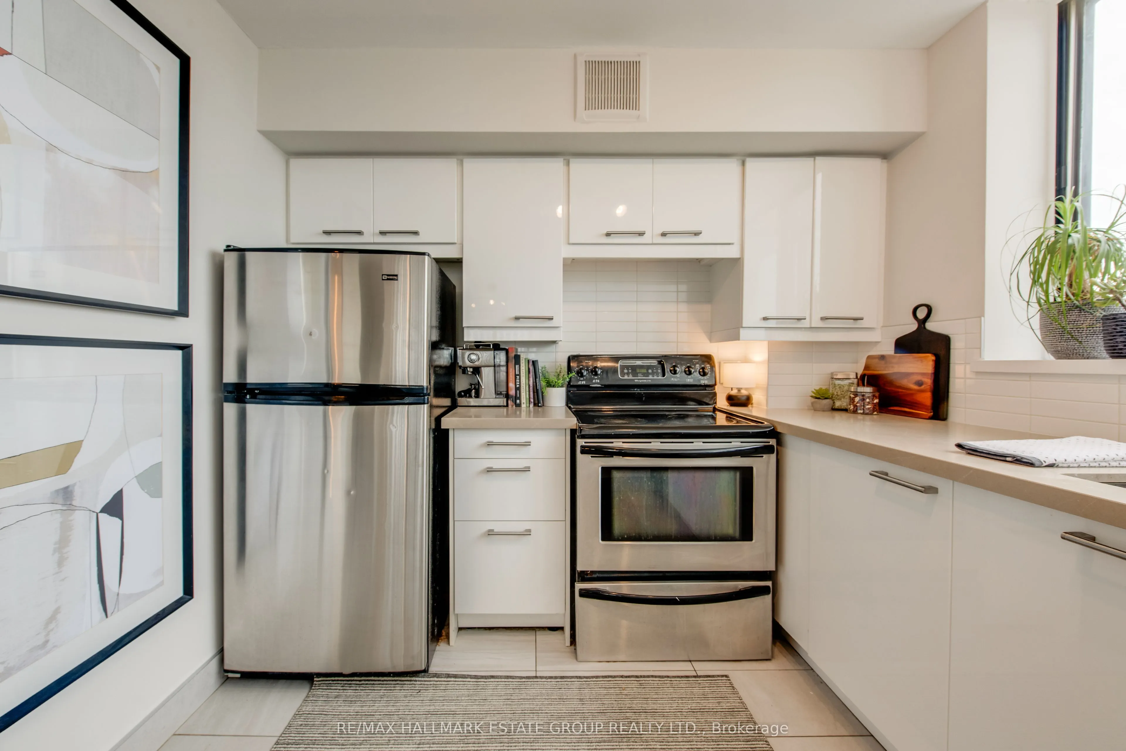270 Queens Quay W, #1102