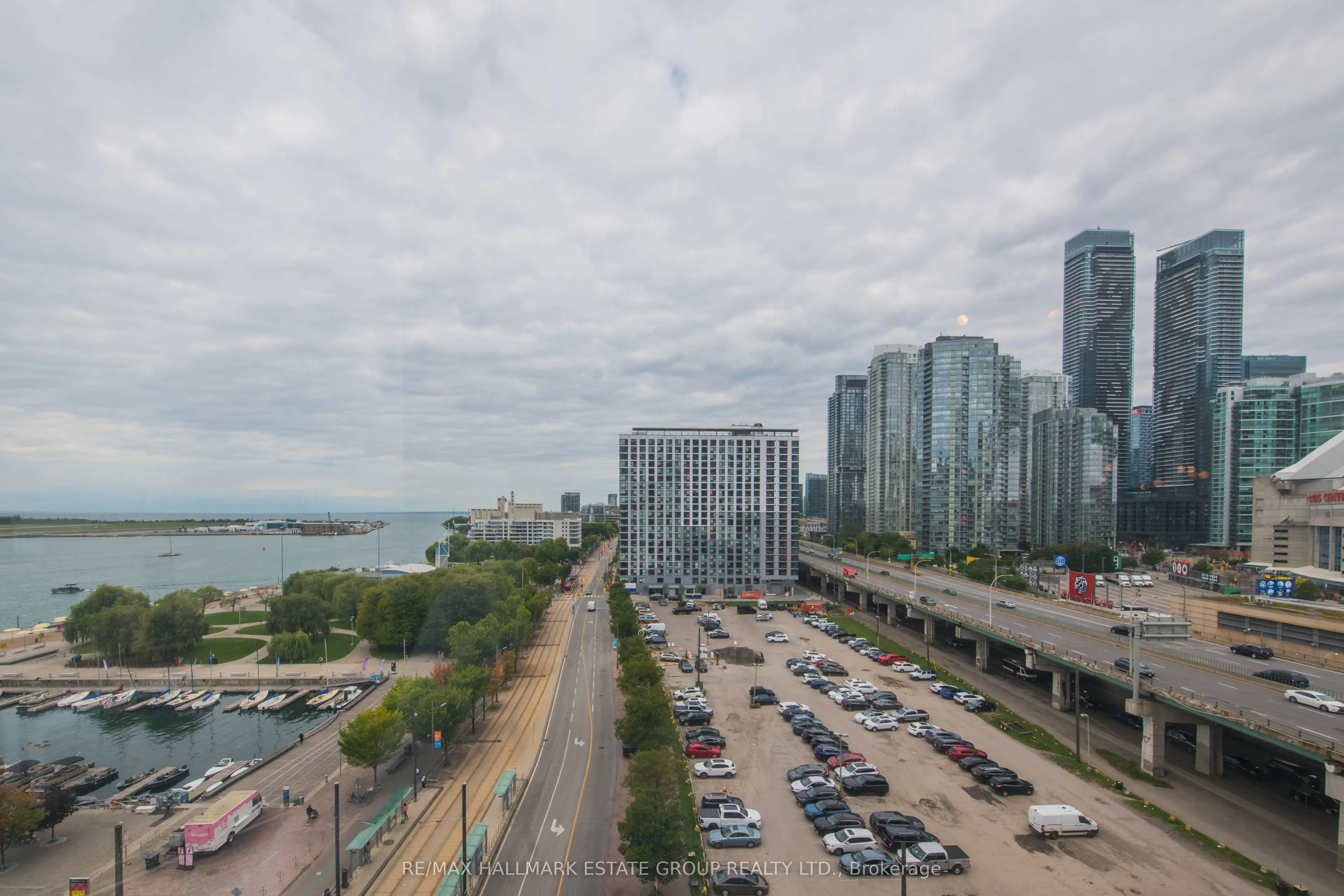 270 Queens Quay W, #1102