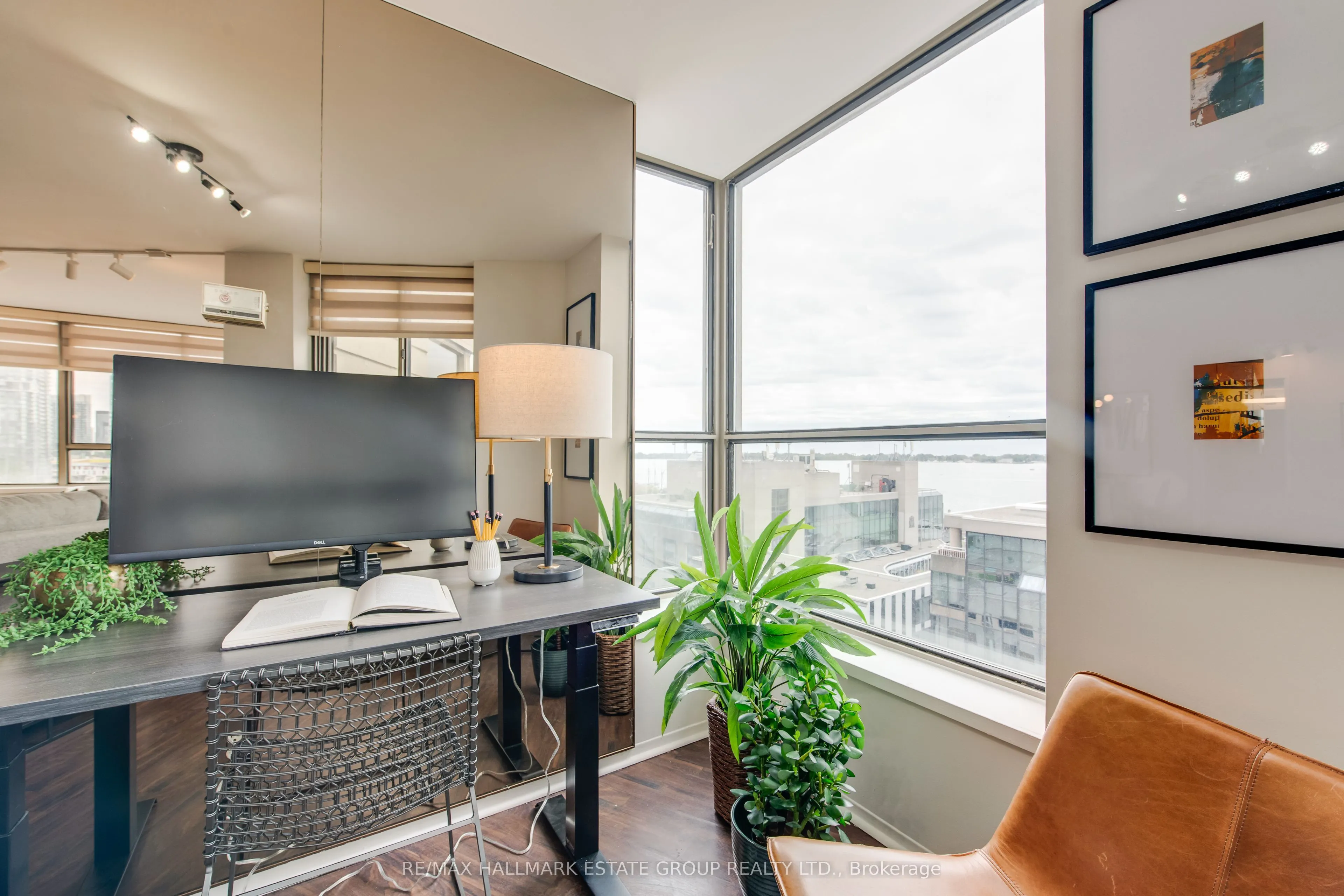 270 Queens Quay W, #1102
