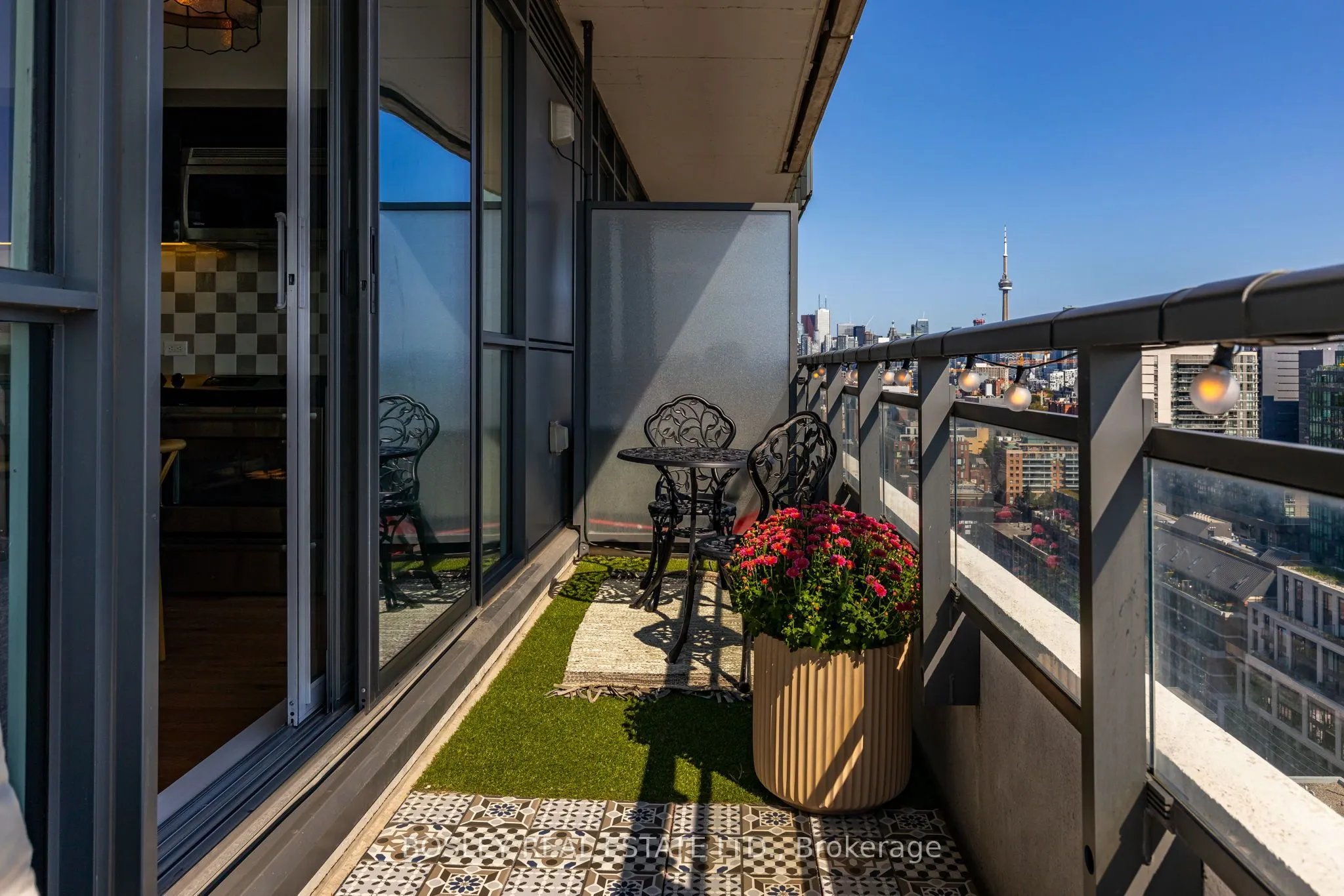 20 Minowan Miikan Lane, #1808