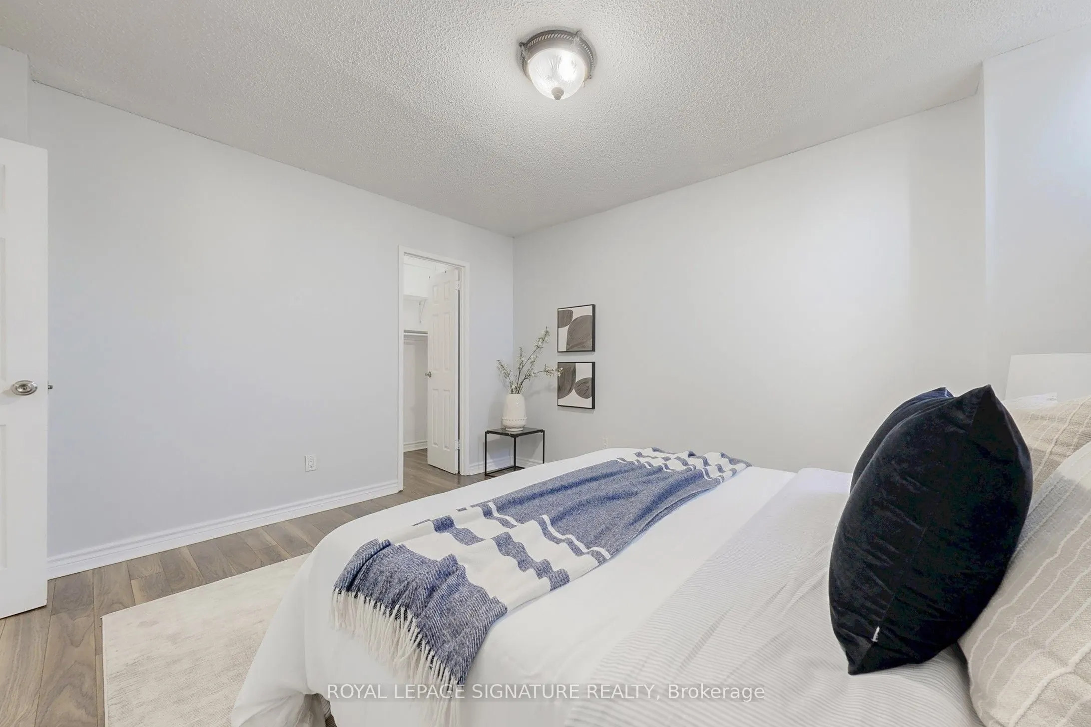 5 Parkway Forest Drive, #801