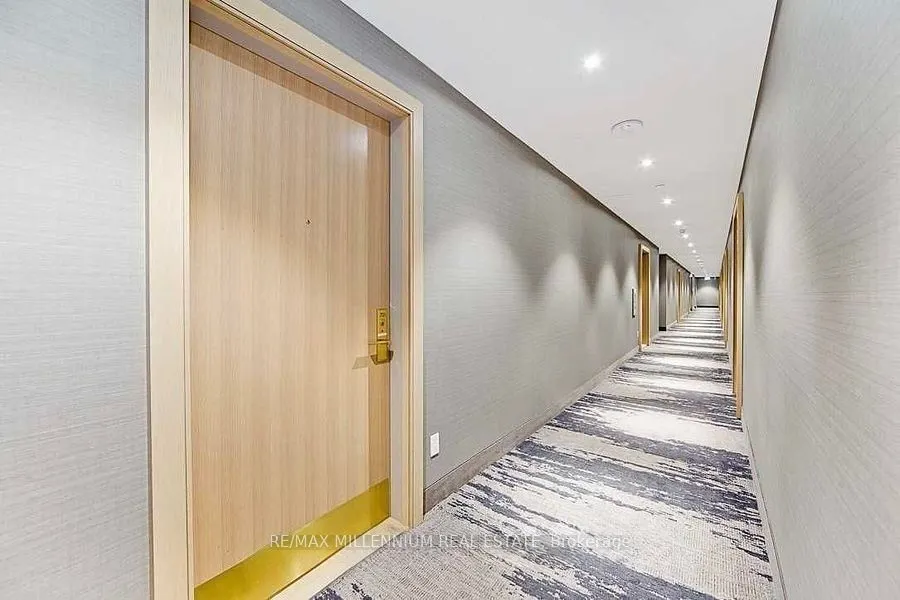 621 Sheppard Avenue E, #536
